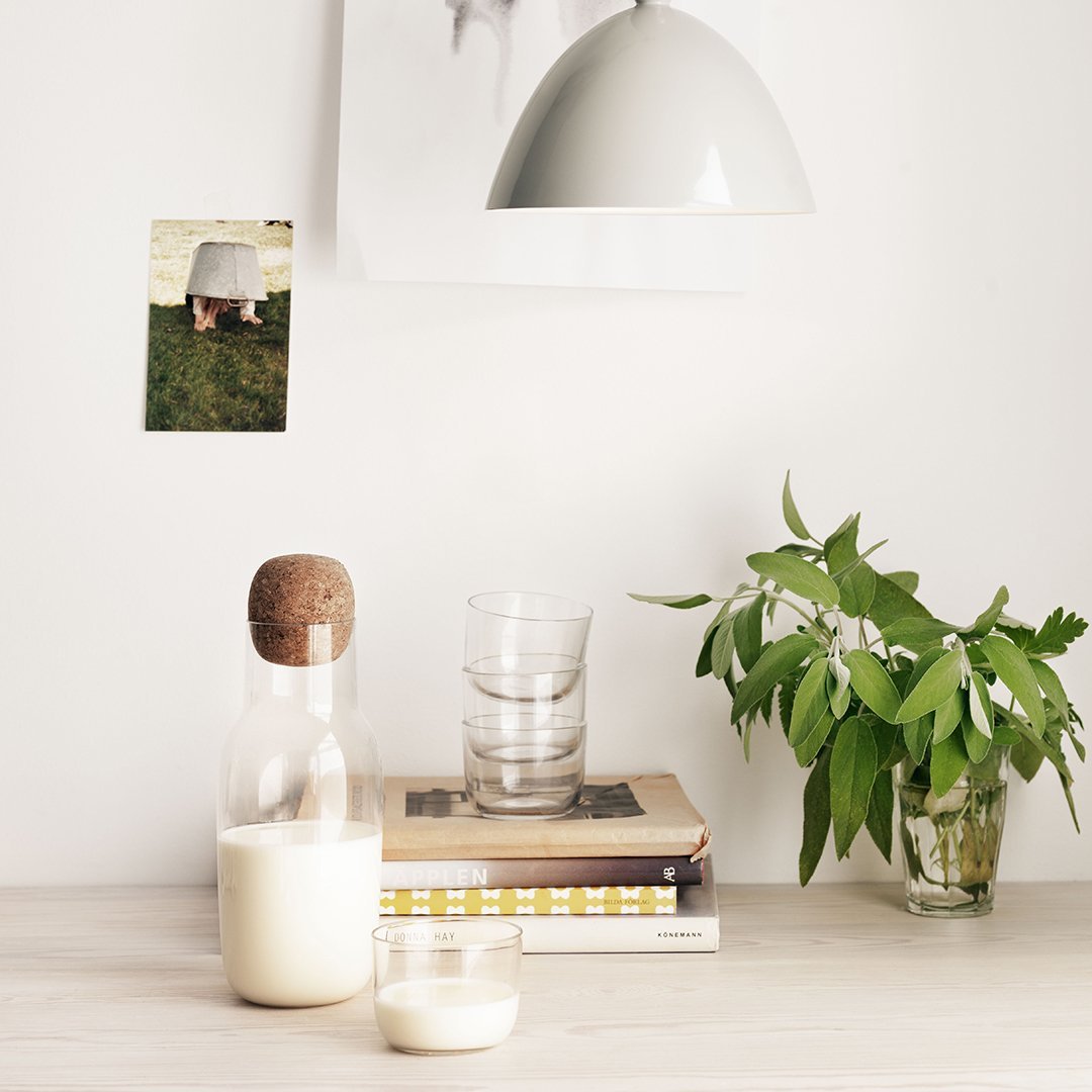 Muuto Engesvik Corky Carafe - Elegant Glass Water Pitcher with Cork Stopper for Home, Kitchen, and Dining Table Decor