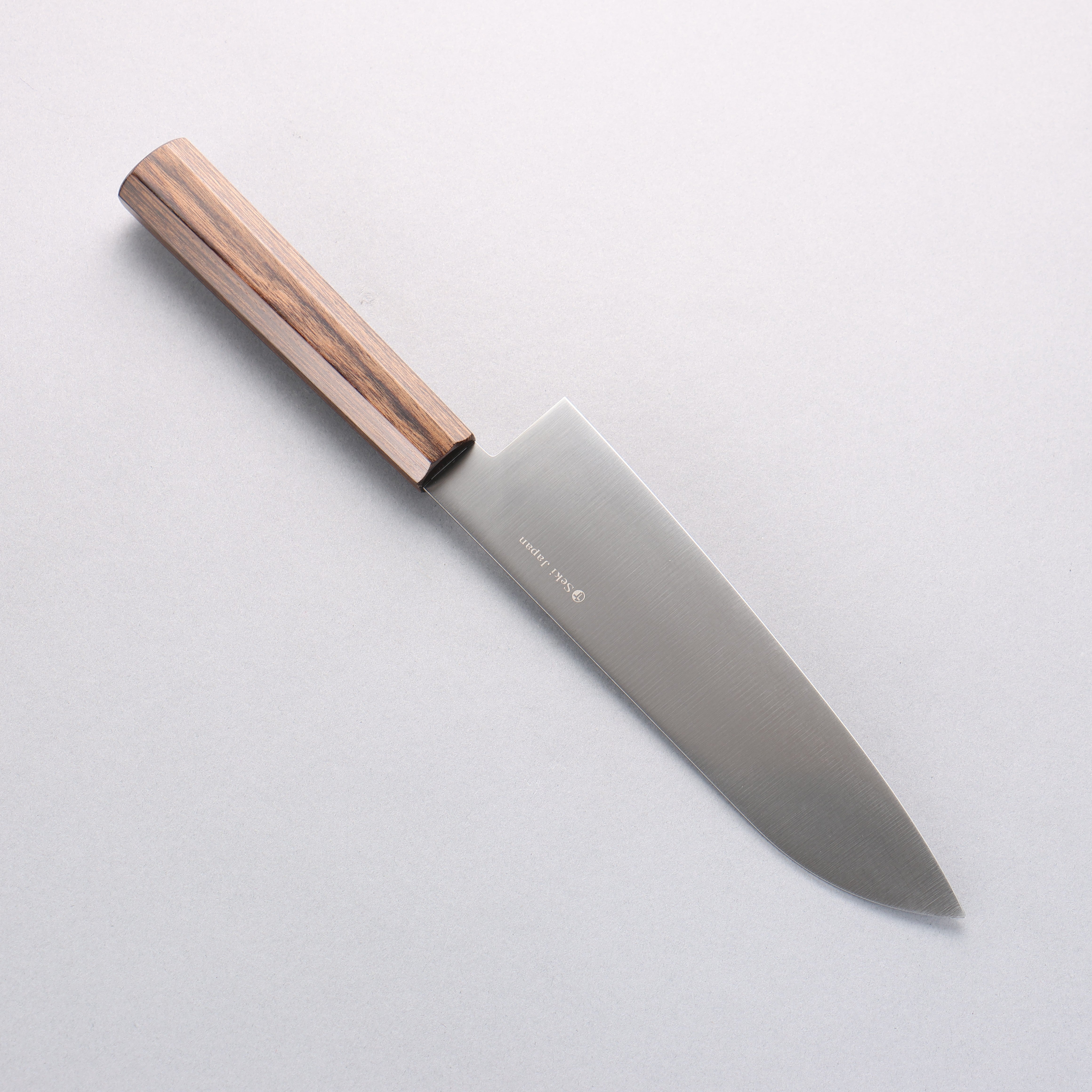Kanetsune Ichizu VG10 Santoku Knife 180mm - High Carbon Stainless Steel Blade with Brown Pakka Wood Handle - Perfect for Slicing, Dicing & Mincing in Professional & Home Kitchens