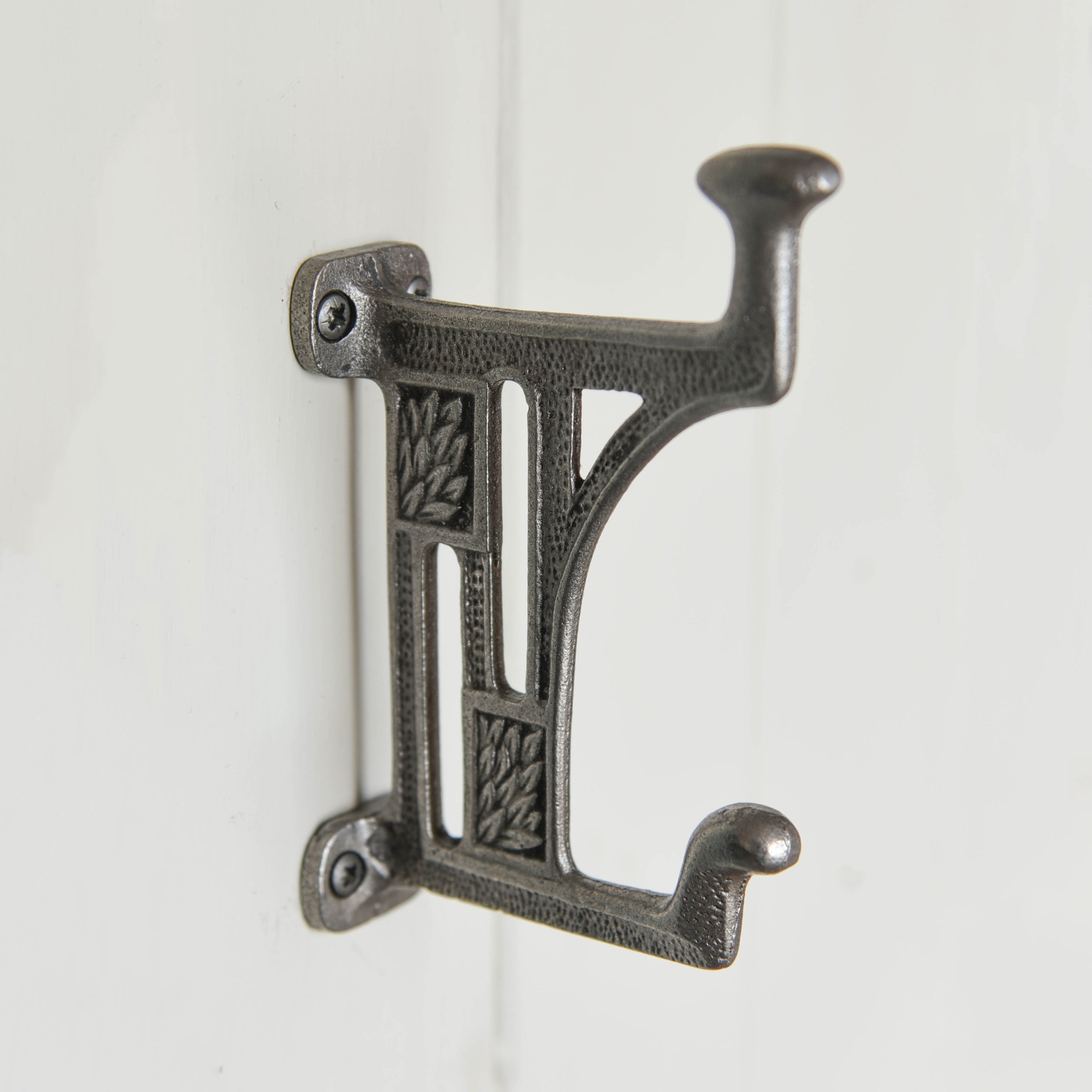 Vintage Style Cast Iron Double Coat Hook - Heavy Duty Wall Mounted Hanger for Jackets, Hats & Bags - Perfect for Entryway, Mudroom & Bathroom Organization