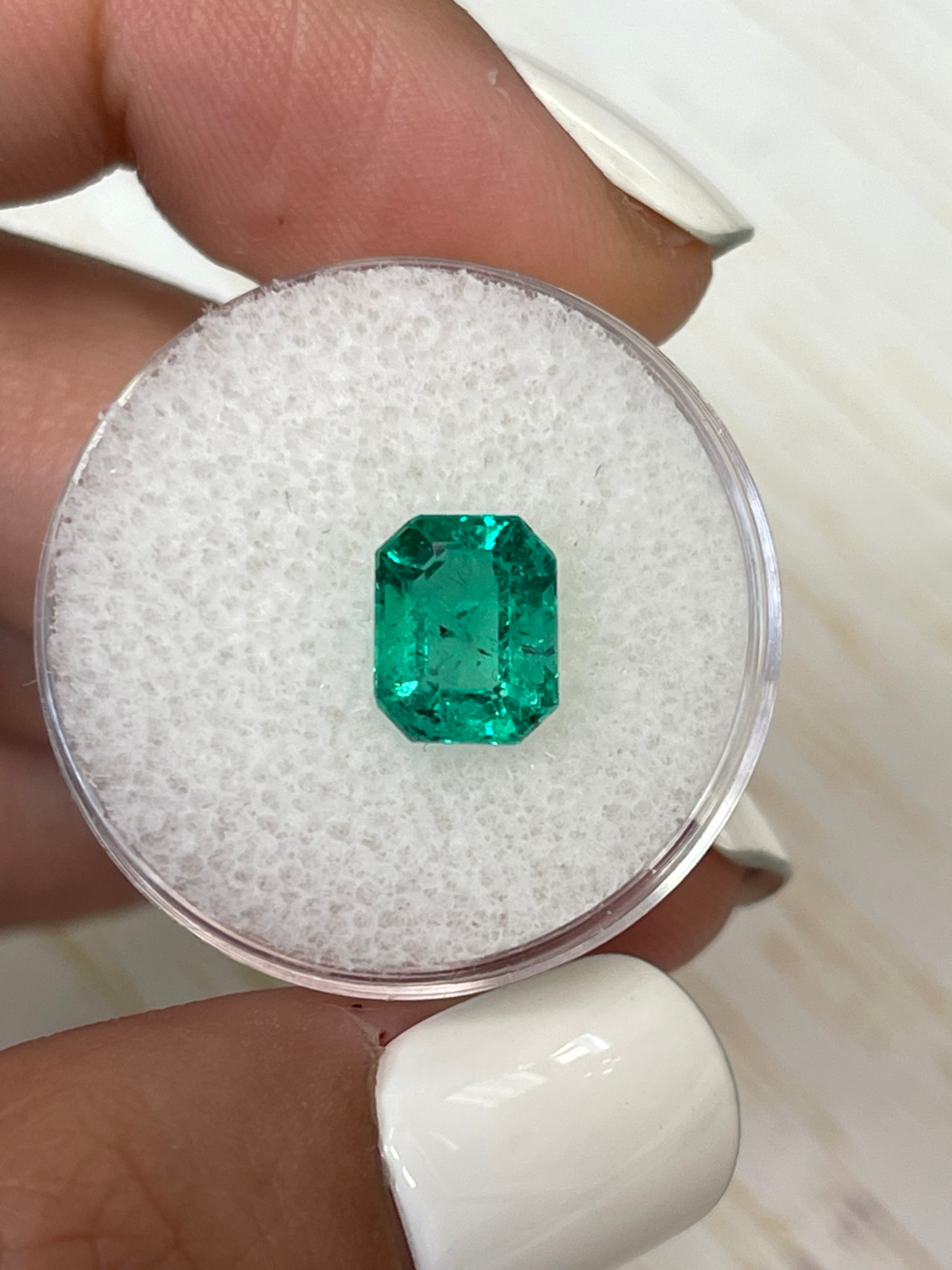 2.12 Carat 9x7mm Natural Colombian Emerald Loose Gemstone - Bluish Green with Freckles, Emerald Cut for Jewelry Making, Engagement Rings & Collector's Items