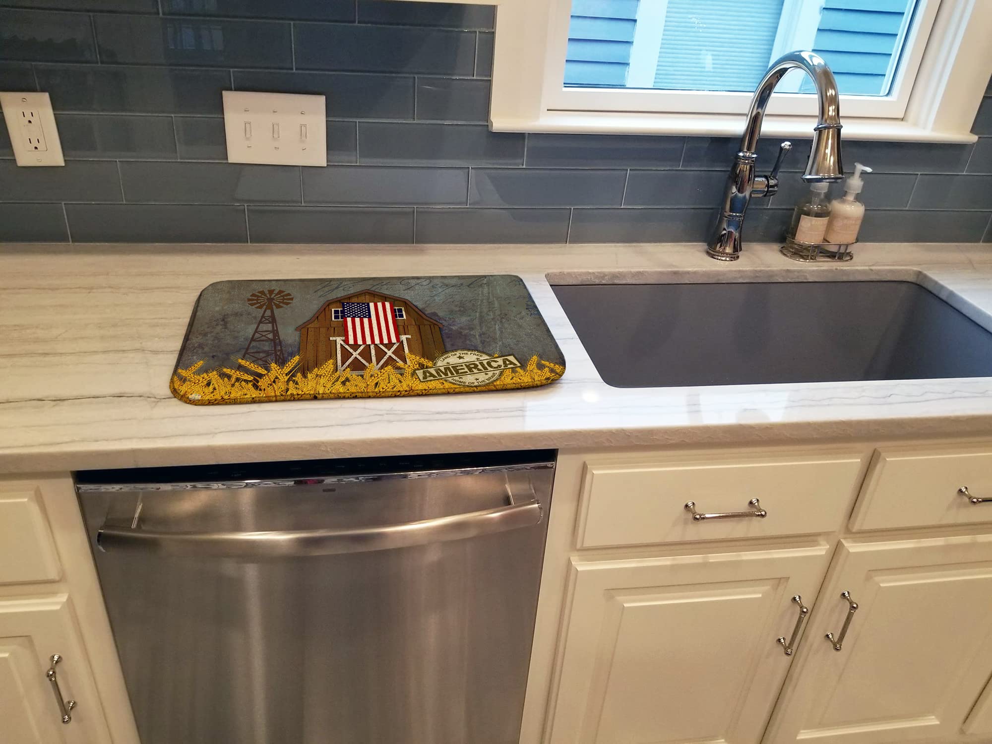 Patriotic Barn Dish Drying Mat - Absorbent Kitchen Counter Mat (14x21