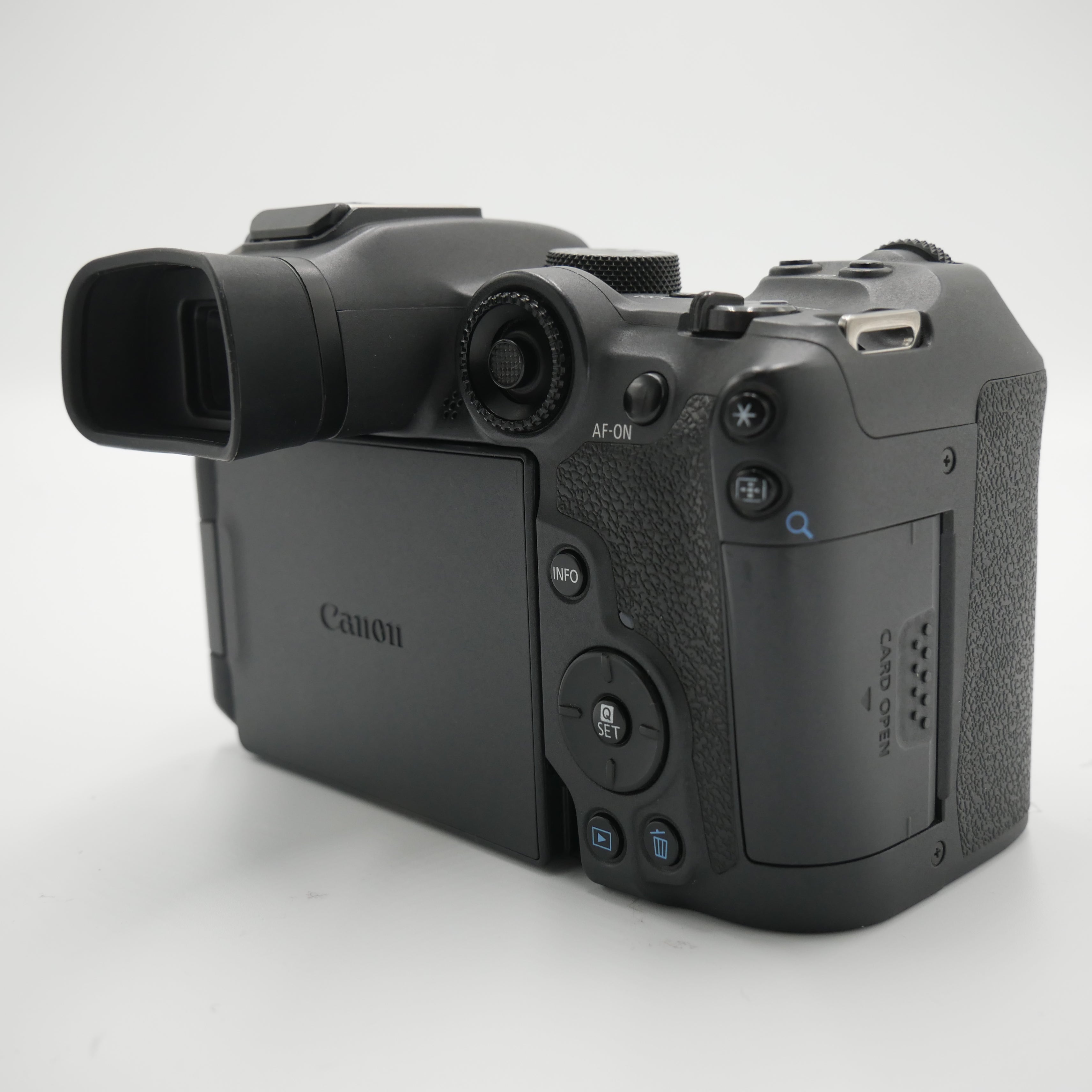 Used Canon EOS R7 Mirrorless Camera with 32.5MP Sensor & 4K Video - Perfect for Travel Photography & Vlogging