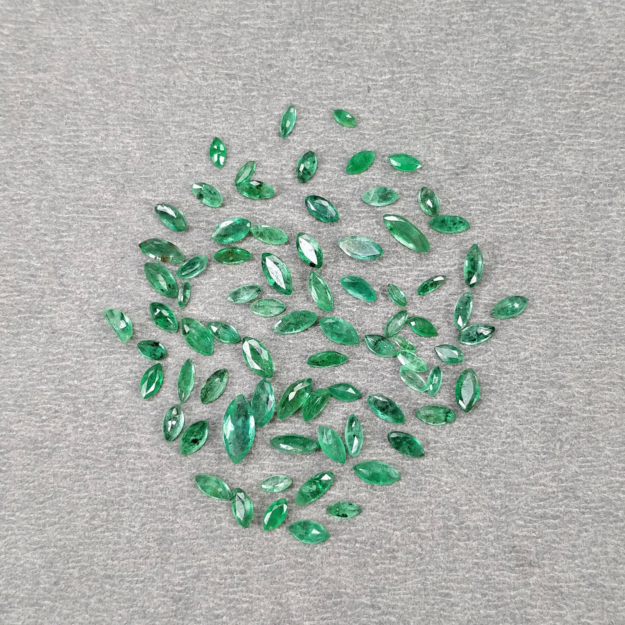 Natural Untreated Green Emerald Gemstone - 6.40cts Marquise Cut (7x3.5mm) - 77pcs for Jewelry Making, Engagement Rings & DIY Crafts