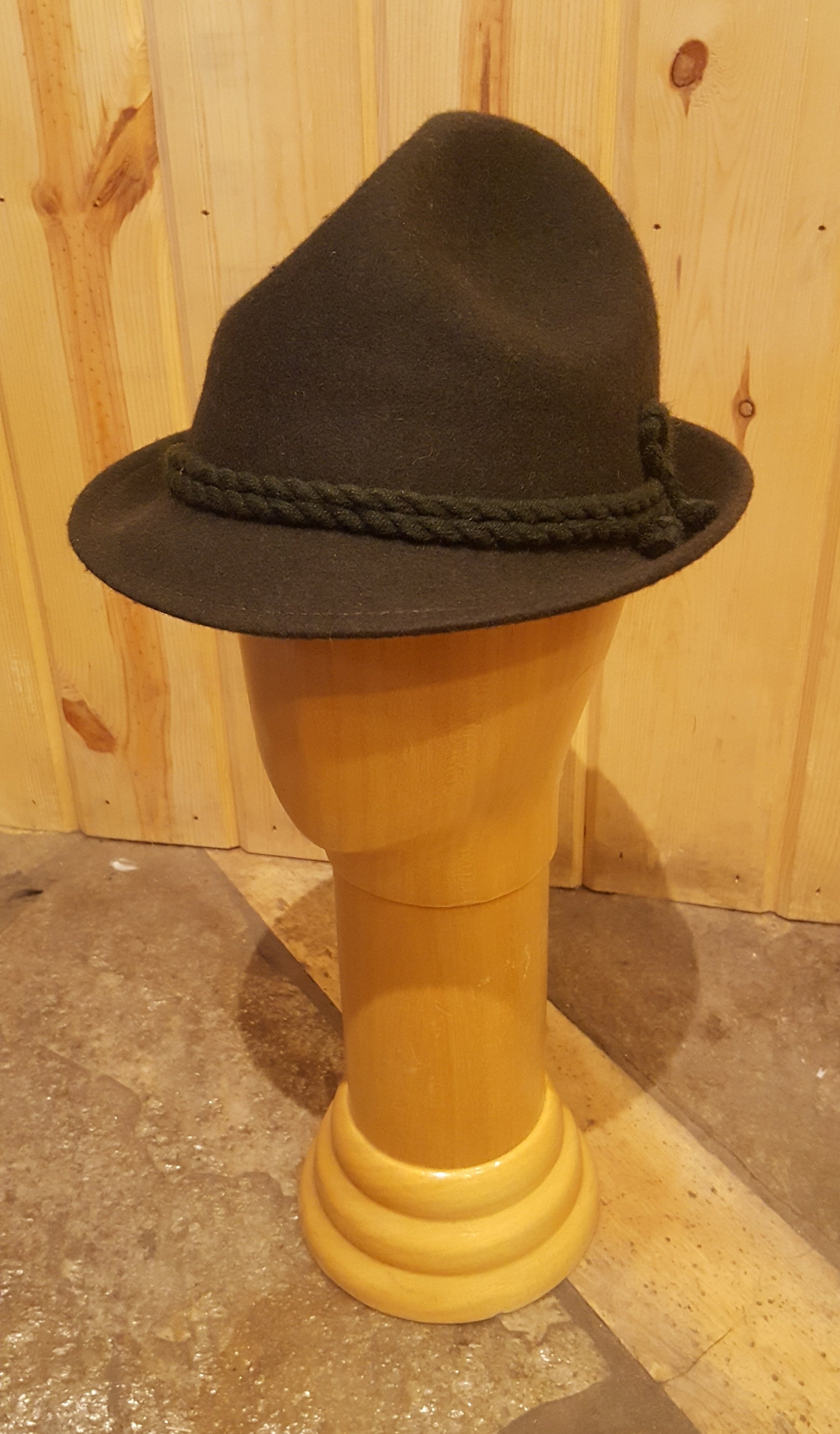 Tyrolean Alpine Hat - Traditional Hunting Hat for Men & Women | Wool Felt Outdoor Adventure & Oktoberfest Costume Accessory