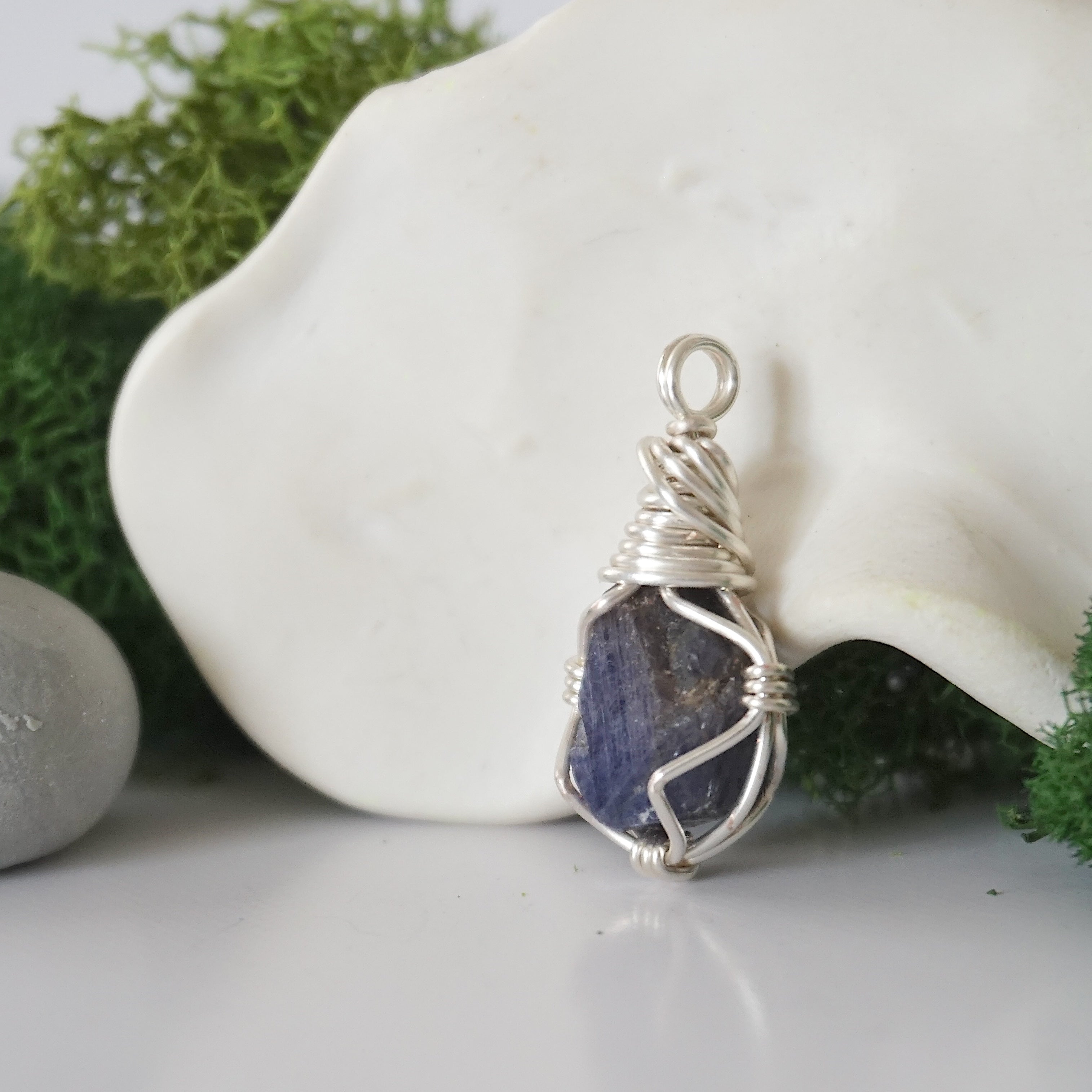 Elegant Sapphire Birthstone Necklace - Genuine Crystal Pendant Jewelry for Women | Perfect Gift for Birthday, Anniversary & Special Occasions