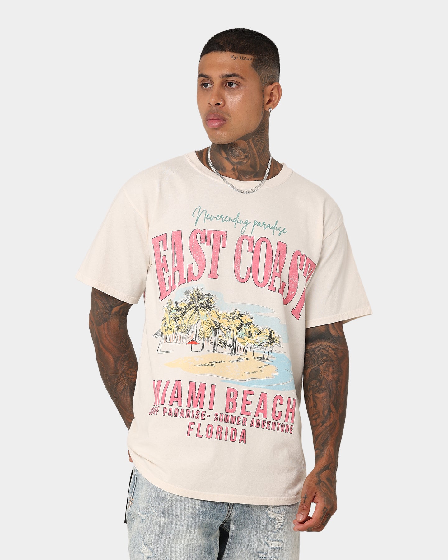 Vintage Miami Beach T-Shirt - Retro American Thrift Style in Off White | Perfect for Casual Wear, Beach Outfits & Summer Fashion