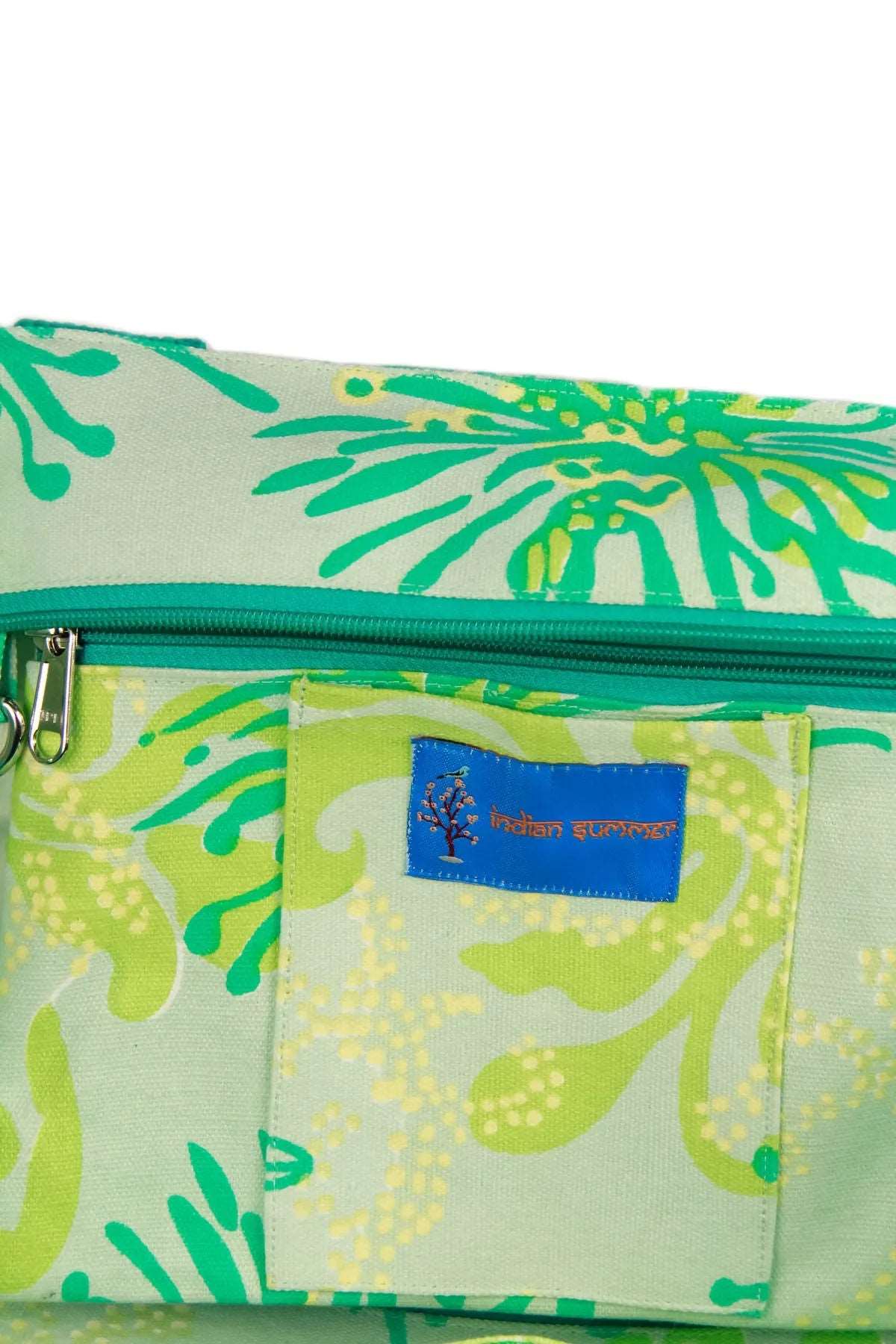 Aqua Starfish Weekender Bag - Waterproof Travel Duffel with Adjustable Strap, Perfect for Beach Trips, Gym & Weekend Getaways