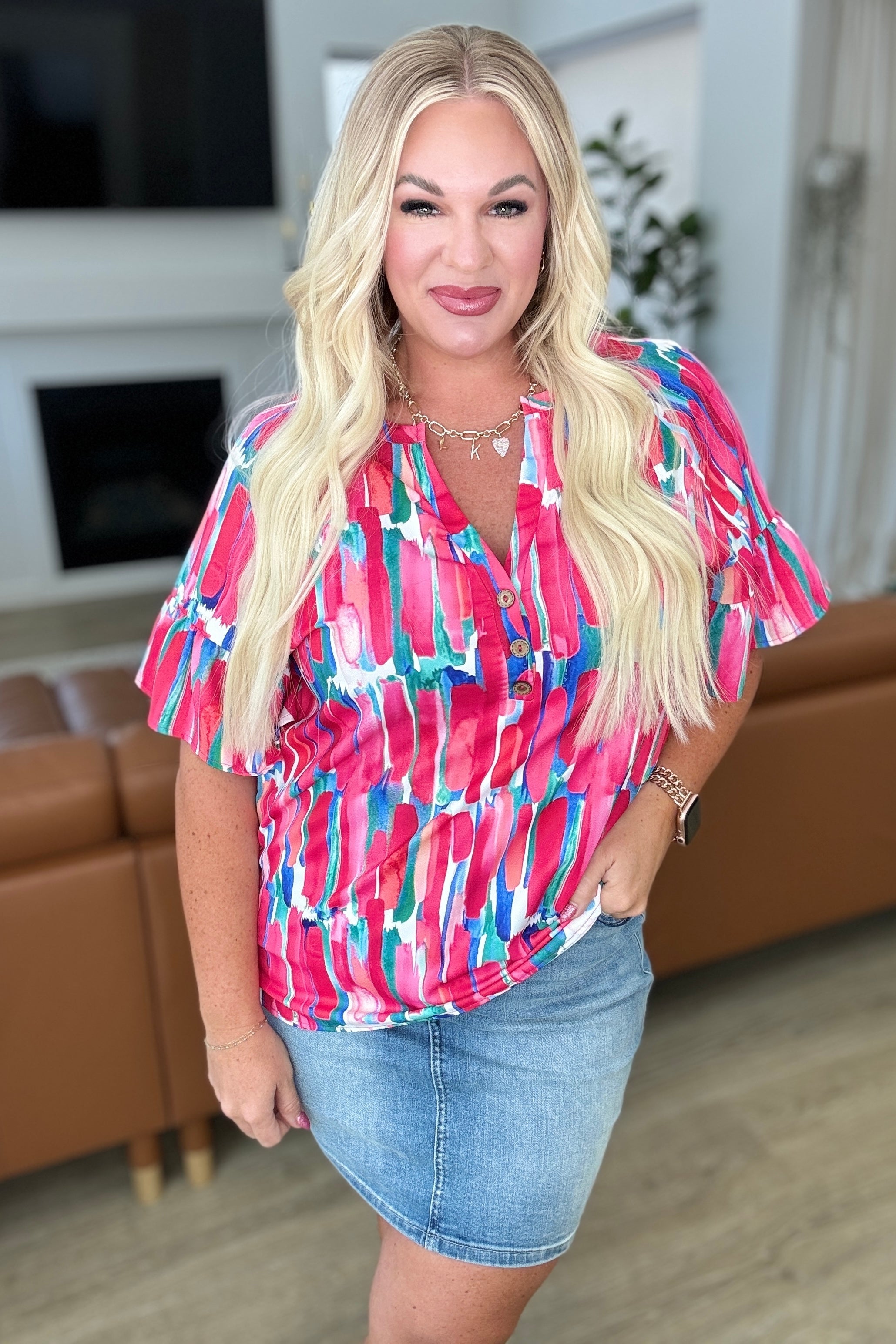 Elegant V-Neck Blouse for Women - Chic Art Exhibit & Office Wear - Flowy Casual Tops for Work & Special Occasions