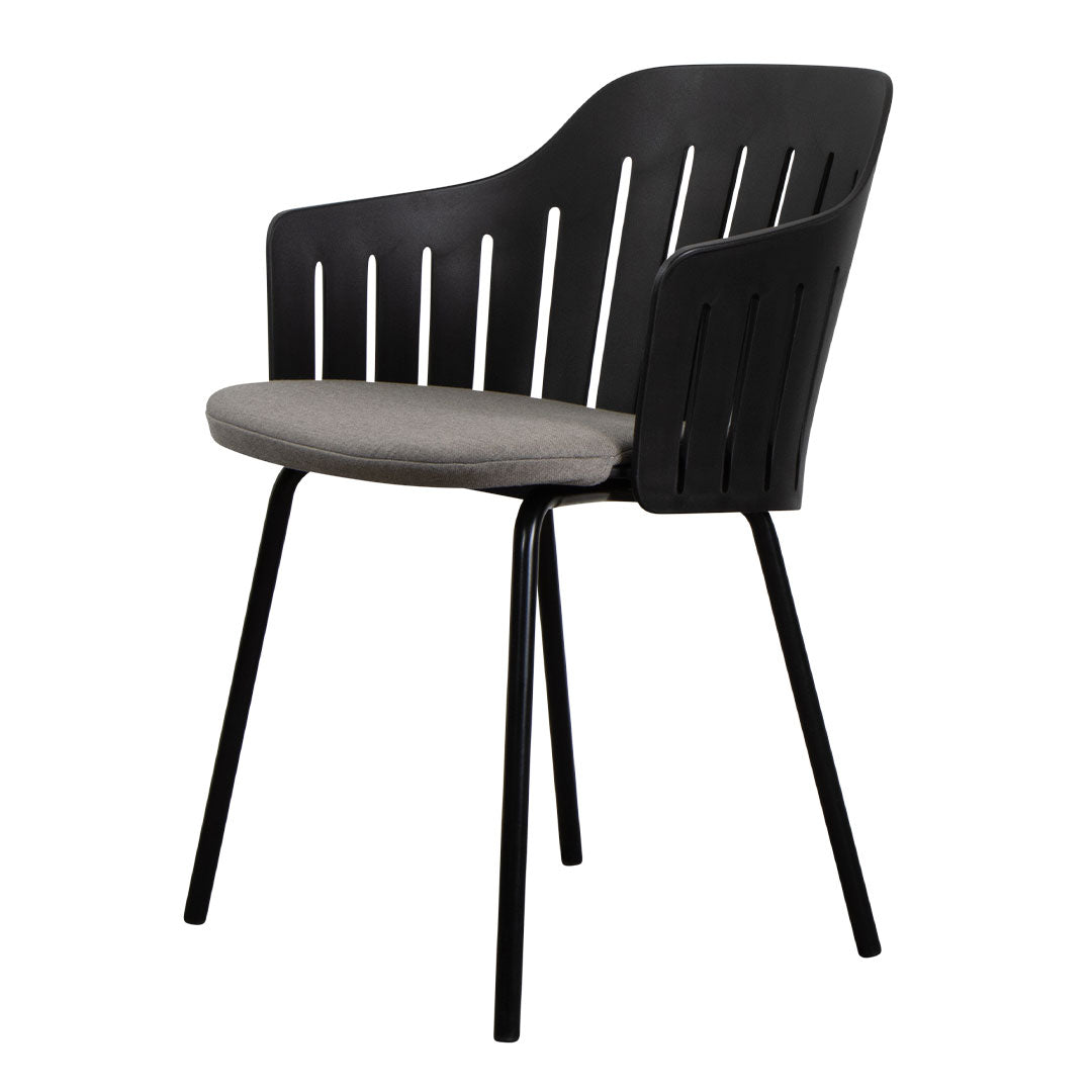**Best Outdoor Lounge Chair with 4 Legs & Comfortable Seat Cushion - Perfect for Patio, Garden, Poolside & Backyard Relaxation**