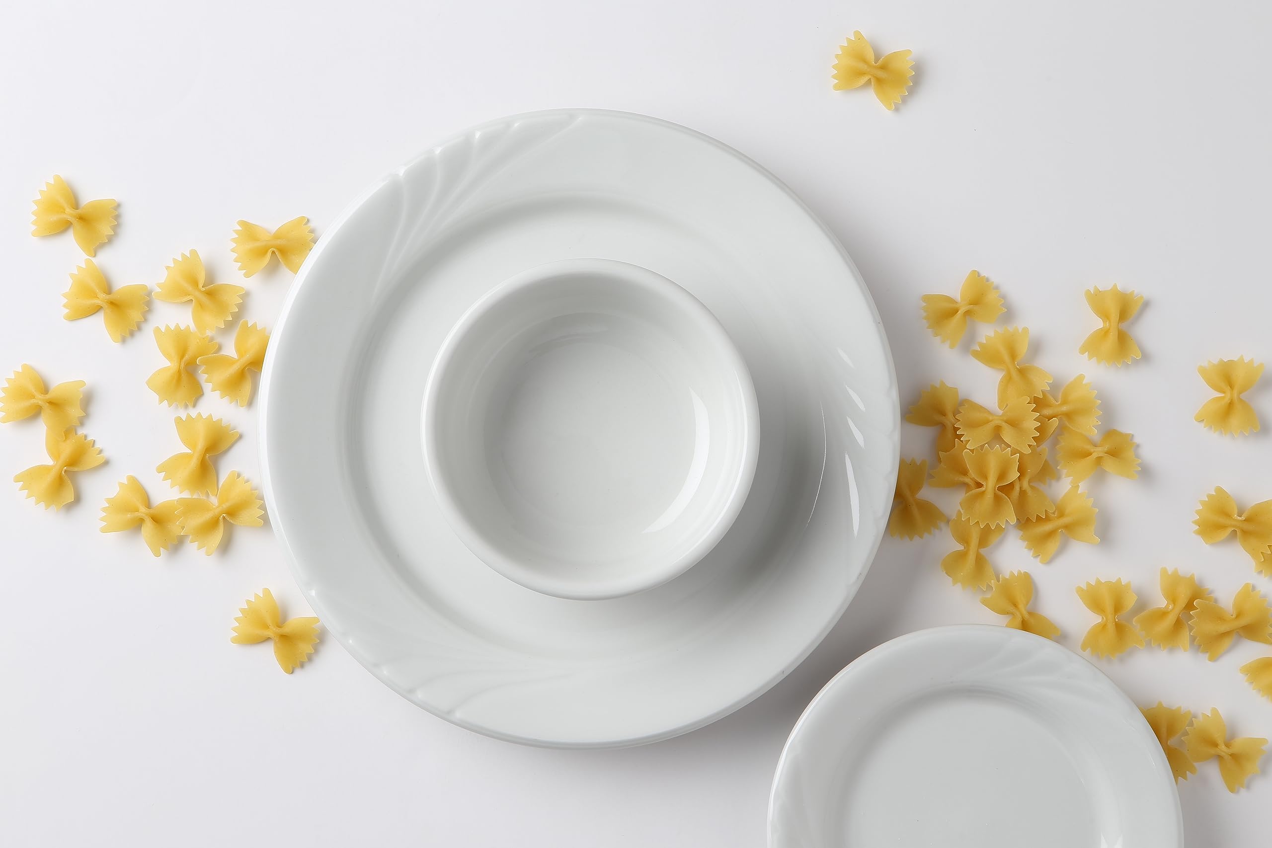 Premium Tuxton China YPA-102 Porcelain White Dinner Plates - 10.25