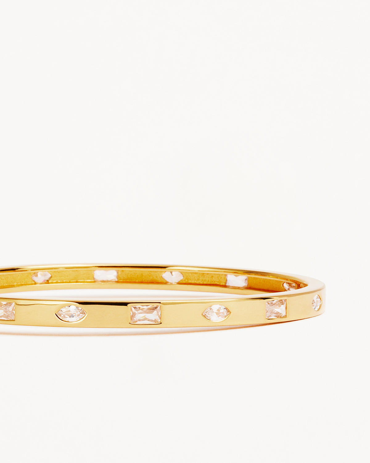 18K Gold Vermeil Magic of You Bangle - Elegant Stackable Bracelet for Women, Perfect for Everyday Wear, Gifts & Special Occasions