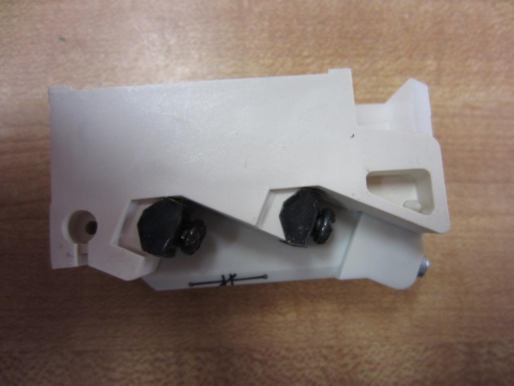 Eaton Cutler Hammer J Type Interlock 2Nc - J02 | Industrial Electrical Safety Switch | Perfect for Panel Boards & Control Systems