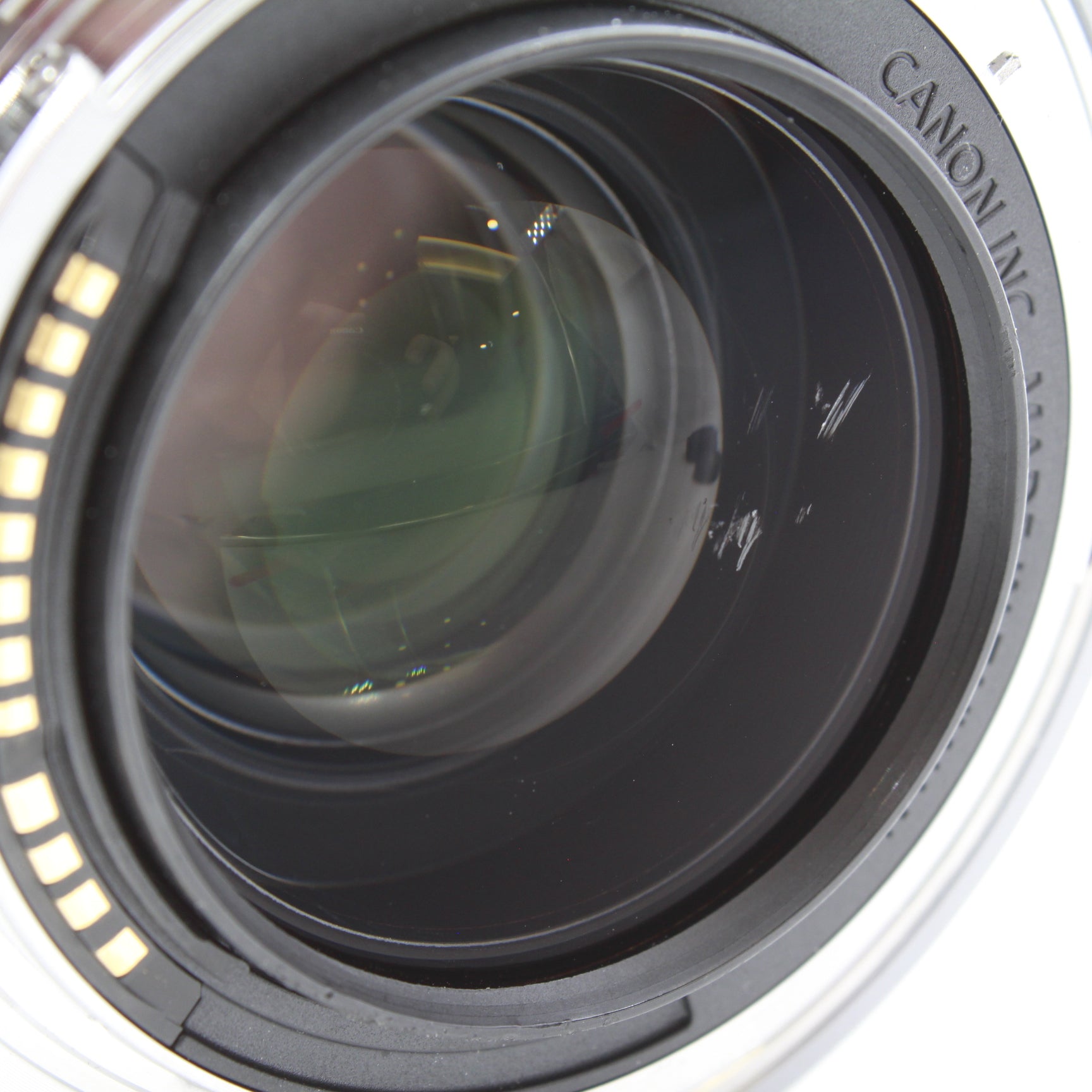 Used Canon RF 35mm f/1.8 IS Macro STM Lens - Perfect for Portrait, Low Light & Macro Photography | Compatible with EOS R Cameras