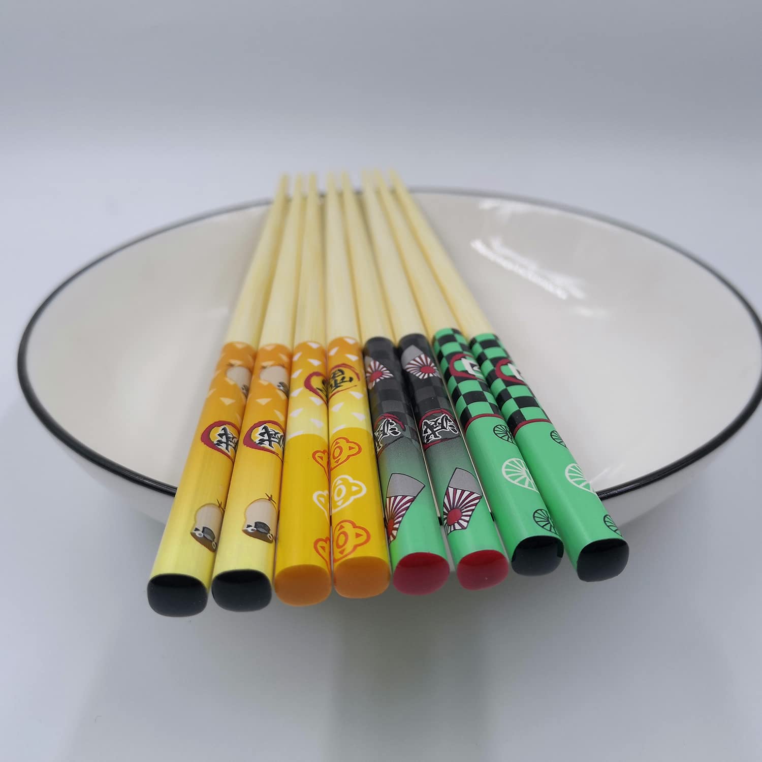 Anime Themed Bamboo Chopsticks - Cartoon Character Chopsticks for Sushi, Ramen & Asian Cuisine - Eco-Friendly & Lightweight E-Chopsticks for Anime Fans & Japanese Food Lovers