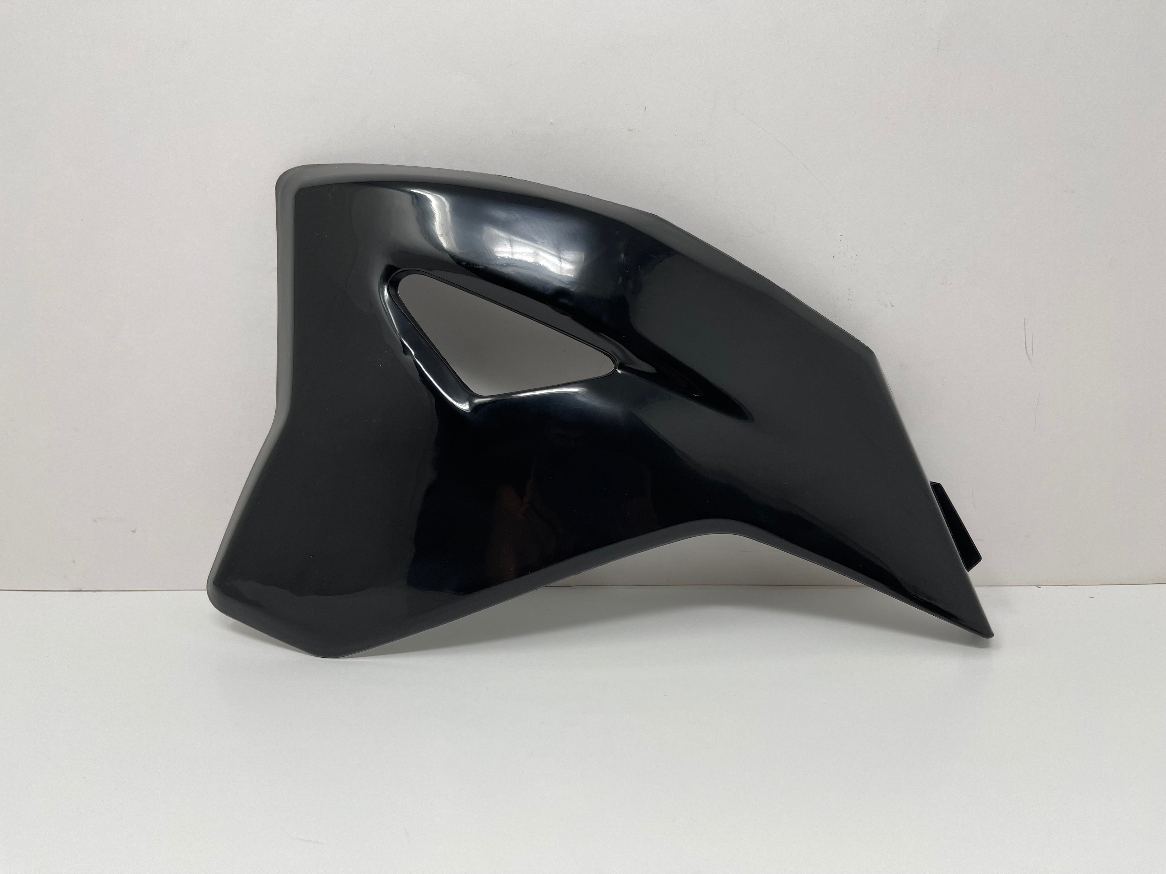 1600W Pro Electric Dirt Bike 48V Front Left Cover (Part 307570007) - Replacement Part for Off-Road Electric Motorcycle Maintenance & Repair