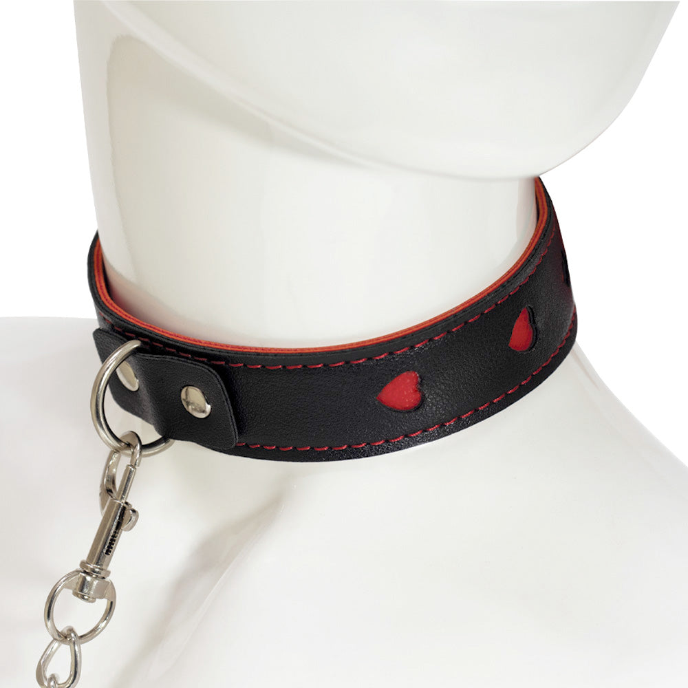 Stylish Faux Leather Dog Collar with Heart Cutout Design & Matching Chain Leash - Perfect for Small to Medium Dogs, Fashionable Pet Accessories for Walks, Training, and Daily Use