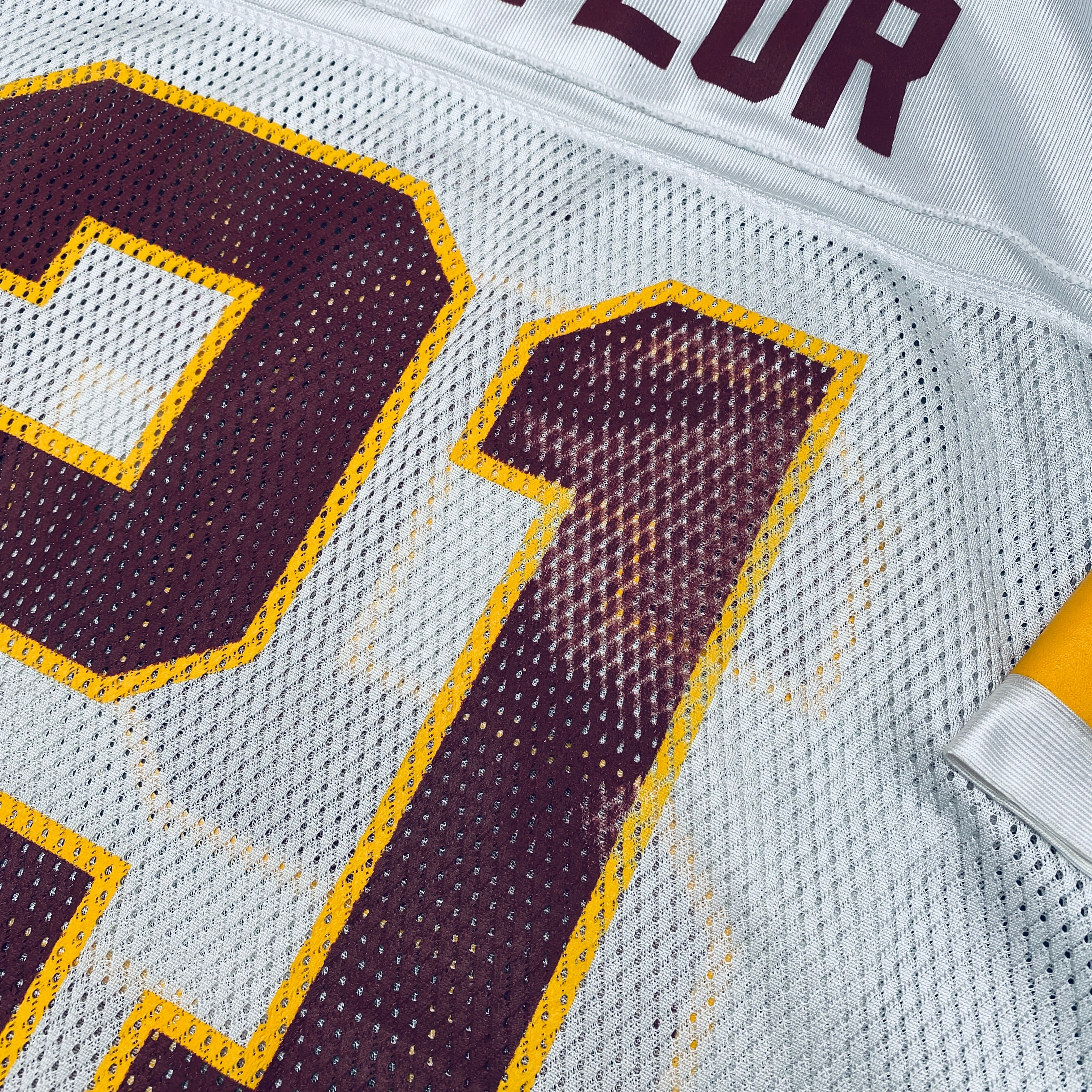 Washington Redskins Sean Taylor 2006/07 Jersey XL - Authentic NFL Football Jersey for Fans, Collectors & Game Day Outfits