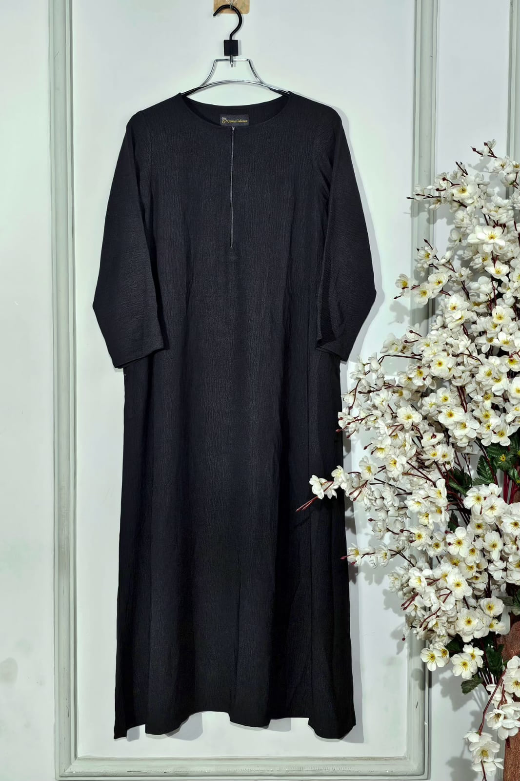 Elegant Black Maxi Abaya Slip Dress with Pockets - Modest Muslim Women's Prayer Dress for Mosque, Home & Special Occasions