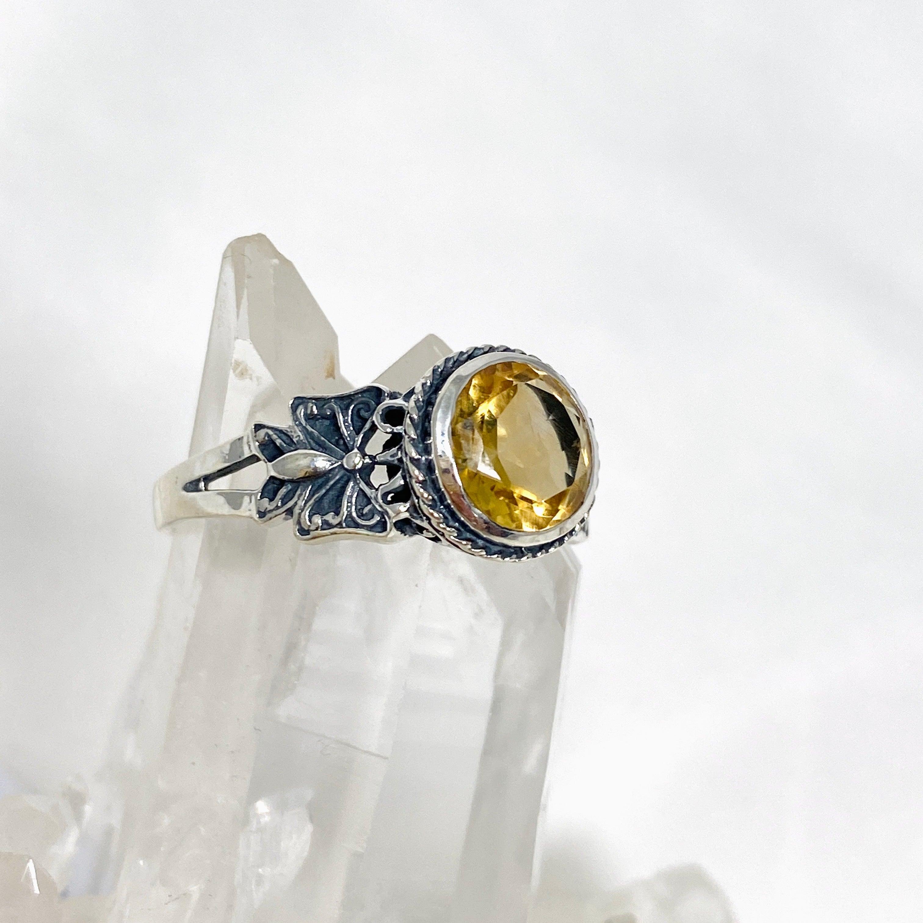 Natural Citrine Gemstone Faceted Round Ring in 925 Sterling Silver - Elegant Jewelry for Women, Perfect for Gifts, Parties & Special Occasions