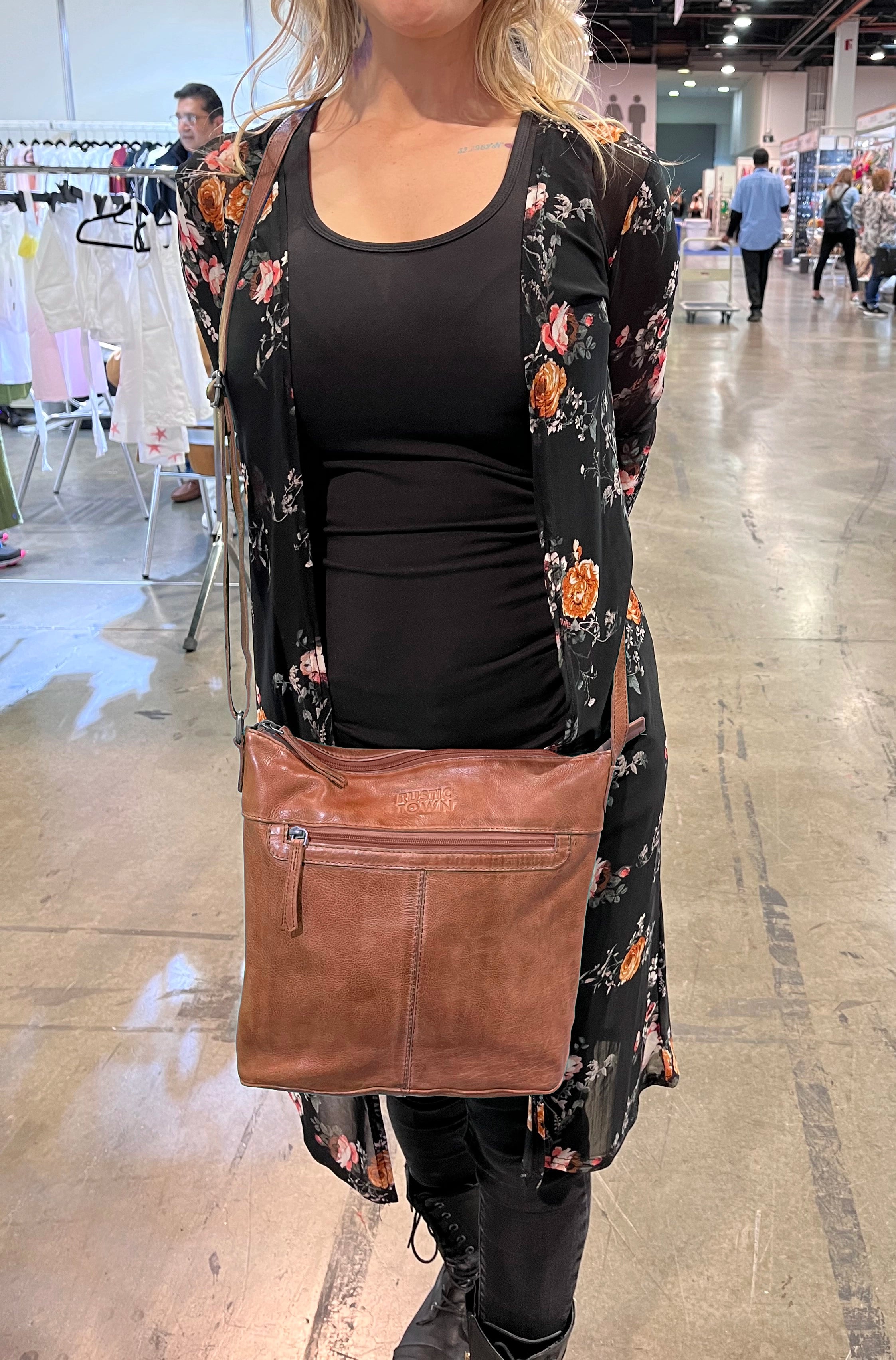 Stylish Brown Leather Sling Bag for Women - Crossbody Purse with Adjustable Strap - Perfect for Travel, Shopping & Everyday Use