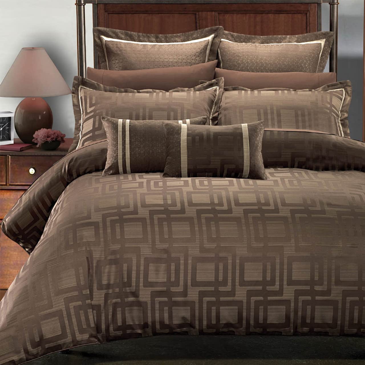 Royal Hotel Luxury 8-Piece Full/Queen Jacquard Comforter Set with Down-Alternative Comforter | Premium Bedding for Master Bedroom & Guest Room Decor