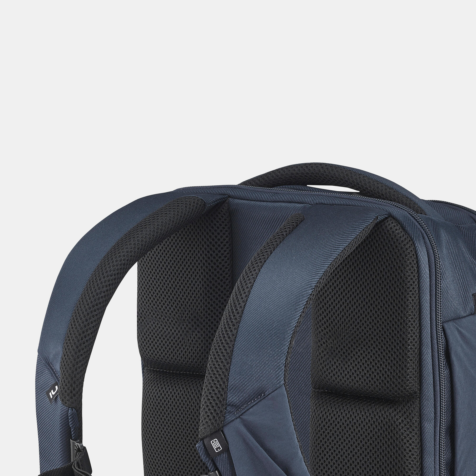 Quechua NH Escape 500 23L Lightweight Hiking Backpack for Men & Women - Water-Resistant Daypack for Outdoor Adventures, Camping & Travel