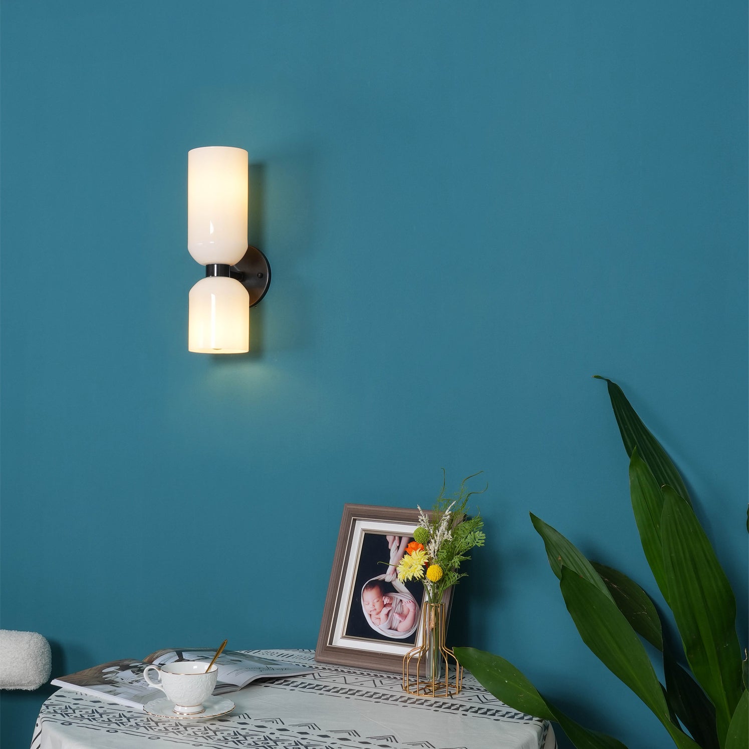 Edie Wall Lamp - Modern LED Sconce Light for Bedroom, Living Room & Hallway - Dimmable Plug-in Wall Light Fixture with Adjustable Arm - Perfect for Reading, Decor & Ambient Lighting