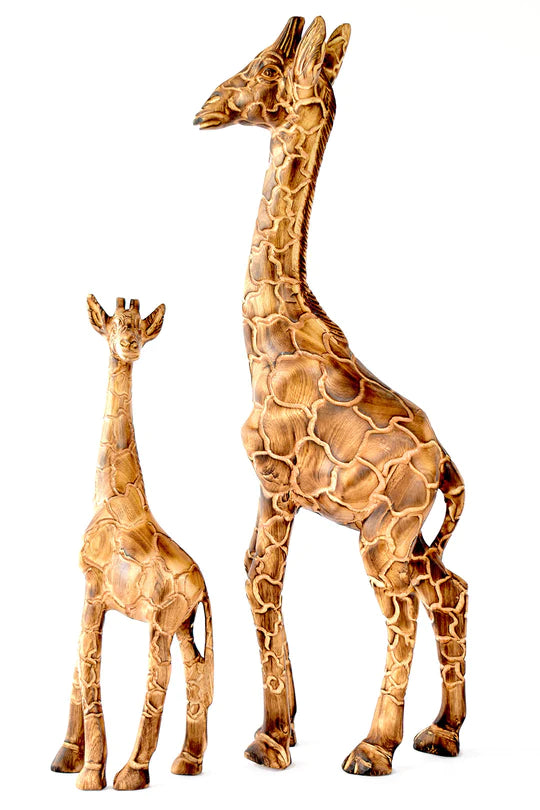 Hand Carved Wooden Giraffe Sculpture - African Animal Decor for Home, Office & Safari-Themed Parties | Unique Gift Idea for Wildlife Lovers