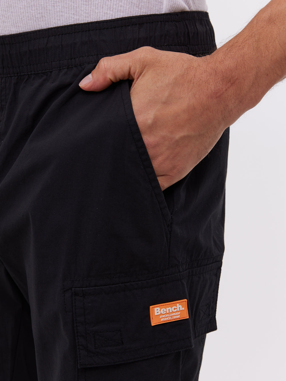 Detoca Men's Cargo Shorts with Multiple Pockets - Durable & Comfortable Outdoor Work Shorts for Hiking, Camping, and Casual Wear