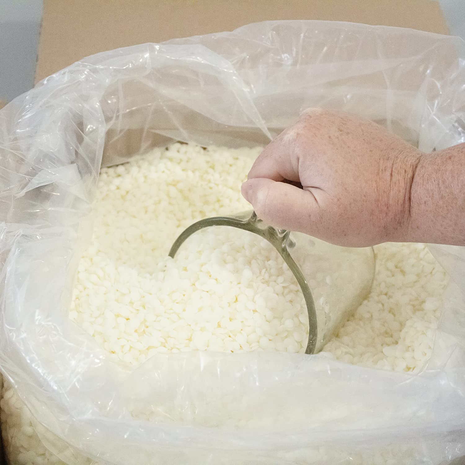 Premium Soy Wax Beads for Candle Making - 100% Natural, Paraffin-Free & Beeswax-Free Candle Wax Supplies - Perfect for Container Candles, Tealights, Wax Melts & DIY Home Fragrance Projects (25 lbs) - Ideal for Aromatherapy, Relaxation & Home Decor