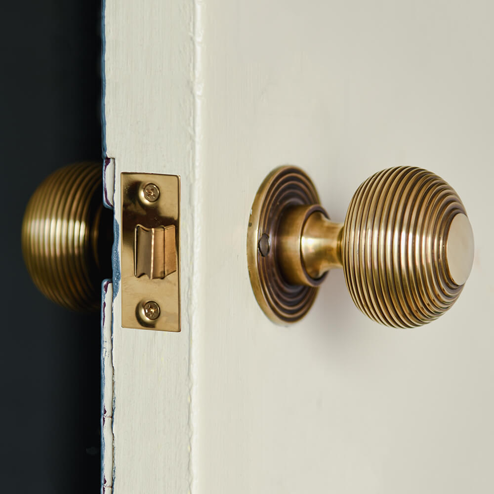 Vintage Antique Brass Beehive Door Knobs - Handcrafted Polished Brass Cabinet Pulls & Drawer Handles for Home Decor (Set of 2) - Perfect for Farmhouse, Cottage & Victorian Style Doors