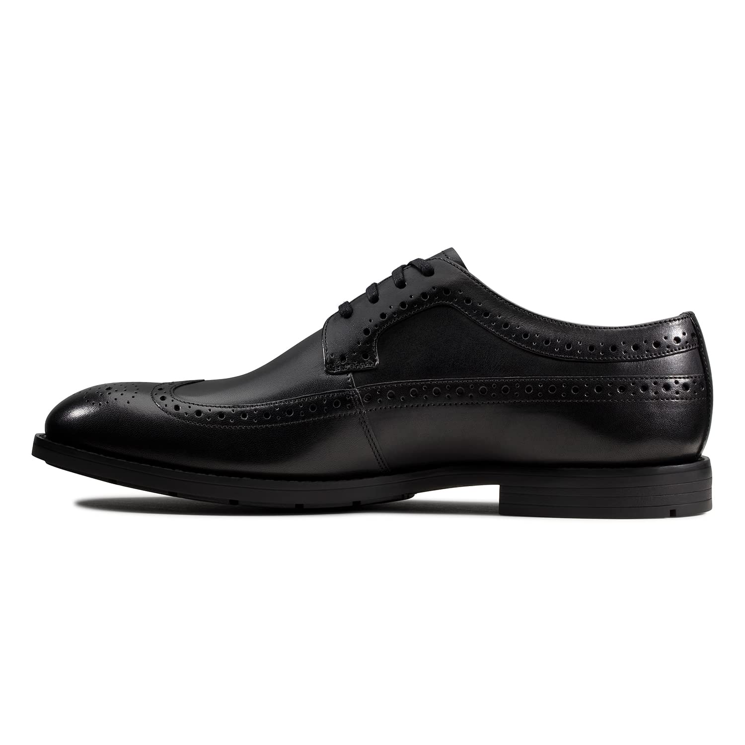 Clarks Men's Wingtip Oxford Dress Shoes - Classic Leather Formal Shoes for Business & Wedding - Comfortable & Stylish for Office, Parties & Special Occasions