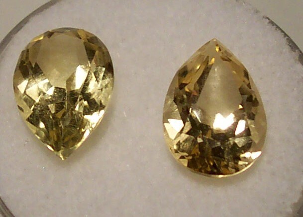 Natural Brazilian Citrine Gemstone - 6x4mm, 7x5mm or 8x5mm Pear Cut Loose Stone | VVS Clarity, November Birthstone | Wholesale for Jewelry Making, Engagement Rings & Healing Crystals