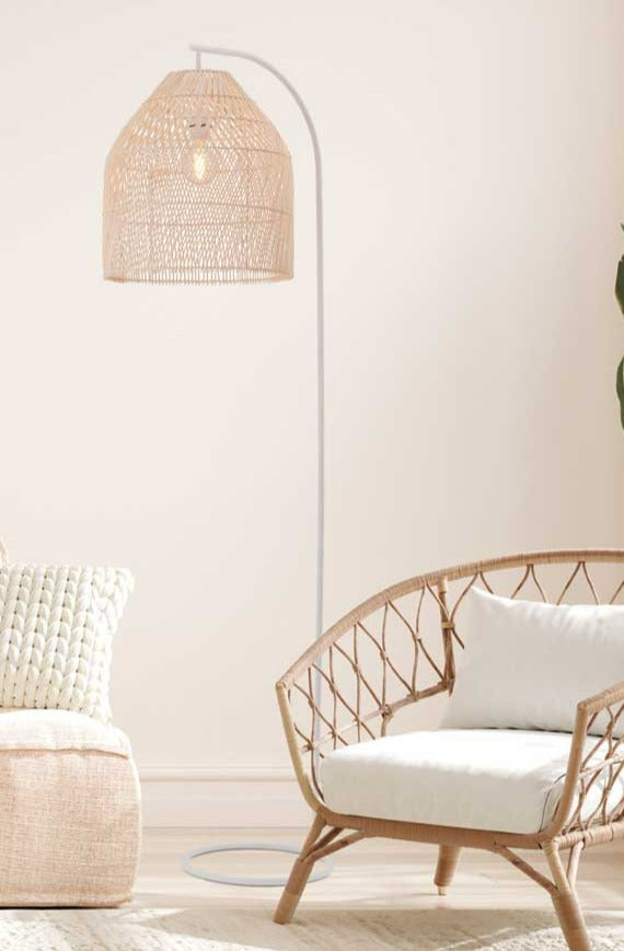 Modern Rattan Floor Lamp with Adjustable Height - Natural Woven Shade for Living Room, Bedroom, or Office - Warm Ambient Lighting for Cozy Home Decor