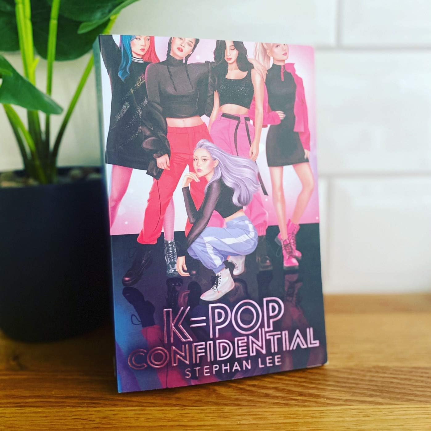 K-Pop Confidential: A Must-Read Novel for K-Pop Fans - Perfect for Teen Readers & K-Pop Enthusiasts