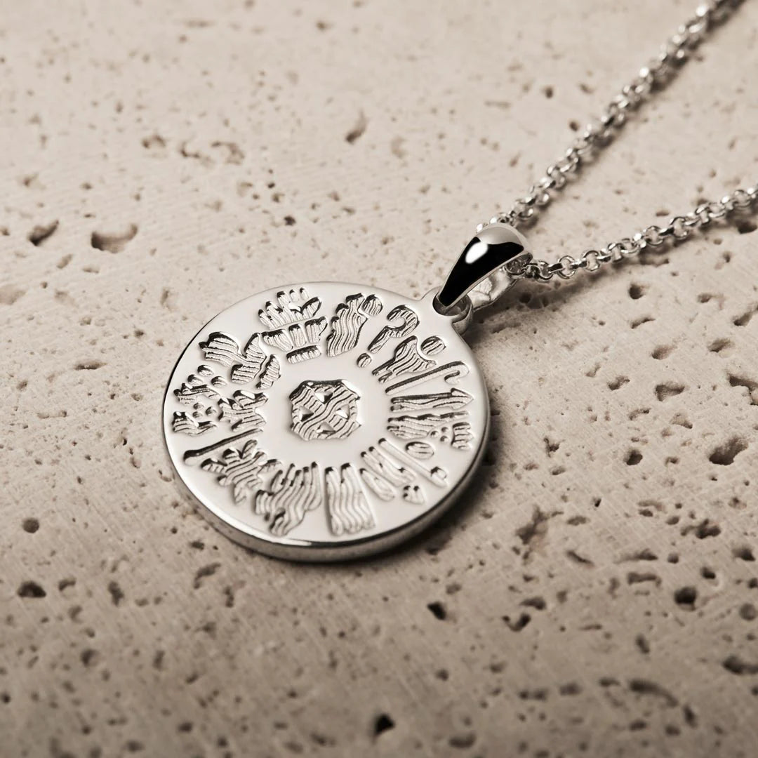 Authentic Ireland History Sterling Silver Round Pendant Necklace - Perfect for St. Patrick's Day Gifts & Irish Heritage Jewelry