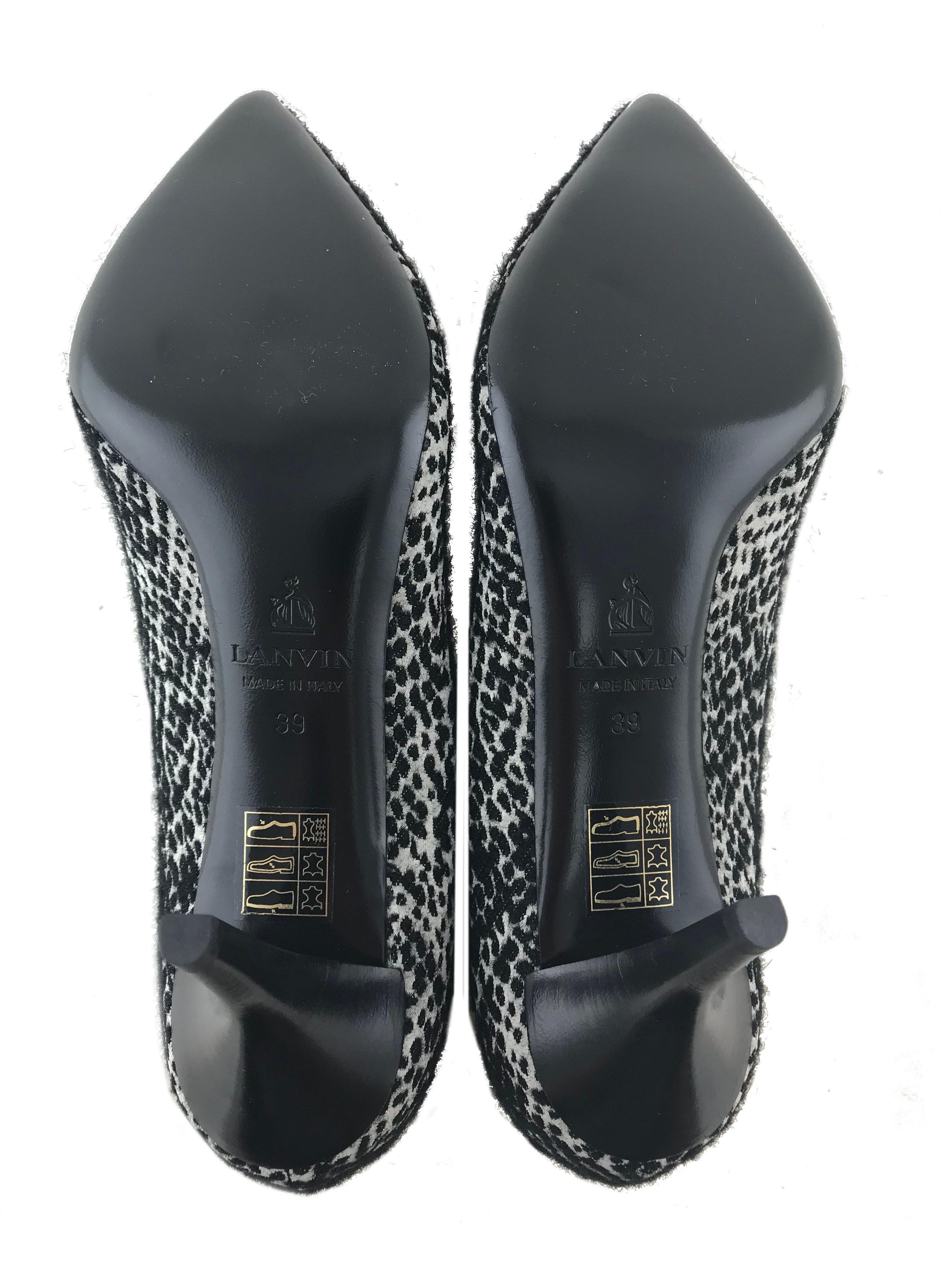 Lanvin Jacquard Metal Trim Buckle Pumps Women's Size 9 - New Designer High Heels for Office, Party & Special Occasions