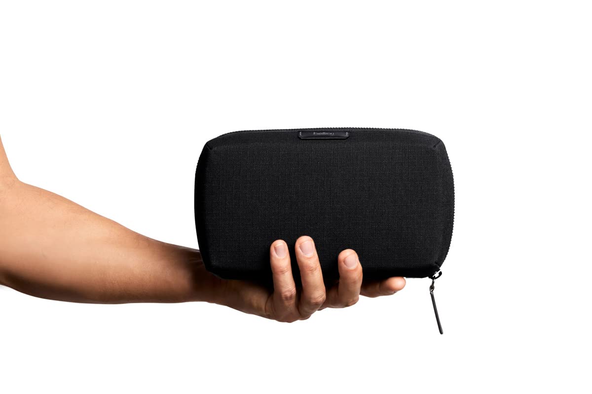 Bellroy Tech Kit - Premium Zipper Organizer Case for Chargers, Cables, Headphones & Travel Essentials | Compact Tech Accessories Pouch for Business Travel & Daily Commute