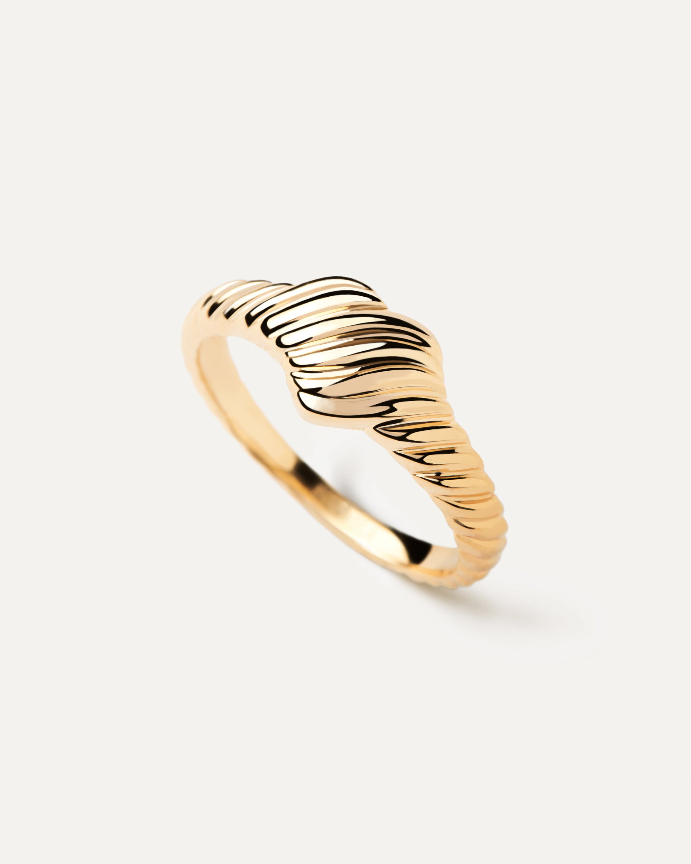 14K Gold Love Stamp Ring for Women - Engraved Heart Band for Valentine's Day, Anniversary & Romantic Gifts - Perfect for Couples, Brides & Jewelry Lovers