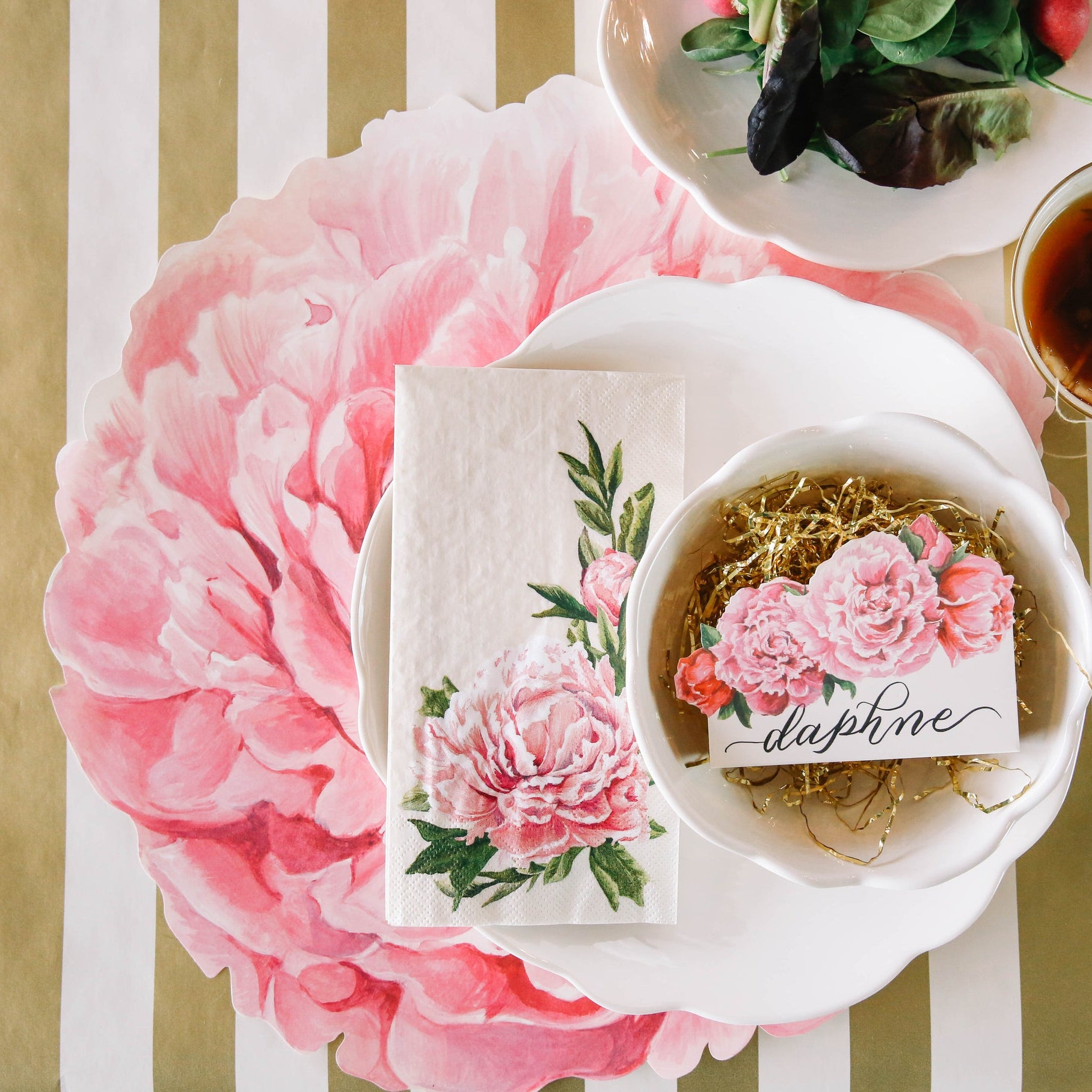 Elegant Gold Classic Stripe Table Runner - Perfect for Wedding, Holiday & Formal Dining Decor
