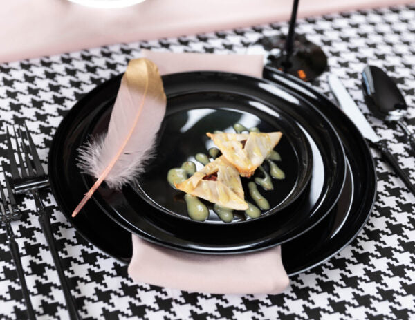 Premium Black Round Plastic Plates - 10 Pack Set for Elegant Dining, Parties & Outdoor Events - Durable & Stylish Dishware for Home, Restaurant & Catering Use