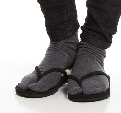 Premium V-Toe Split Toe Flip-Flop Socks for Men & Women - Japanese Tabi Style Cotton Blend Socks - Ideal for Yoga, Martial Arts & Indoor Activities