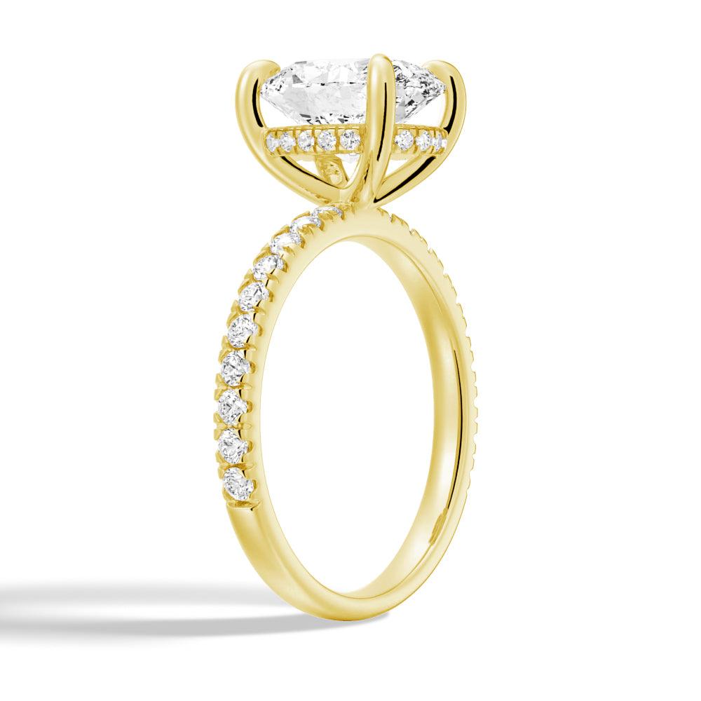 Exquisite Micropavé Oval Moissanite Engagement Ring Set with Matching Wedding Band - Perfect for Proposals, Anniversaries & Bridal Jewelry