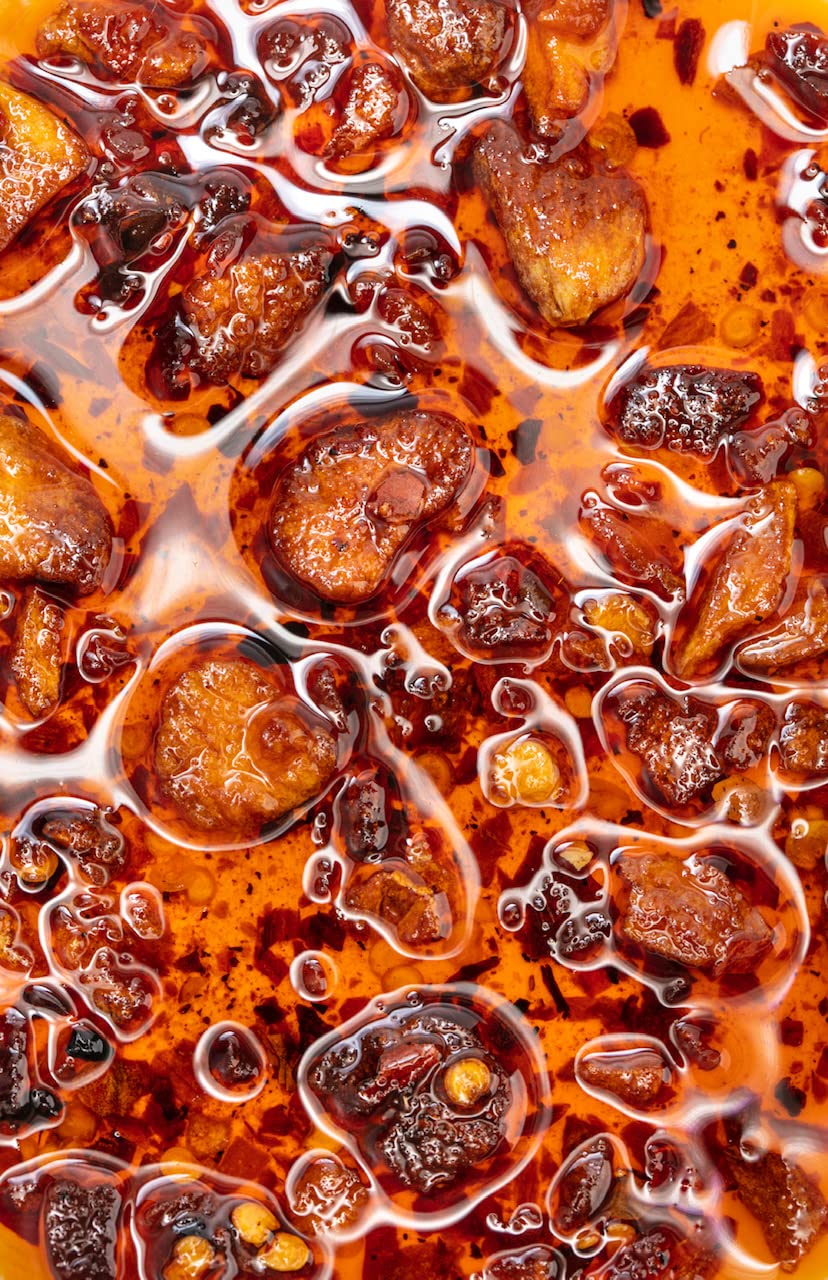 Crispy Garlic Chili Oil - Spicy Hot Sauce with Fried Shallots & Chili Peppers | Perfect for Noodles, Dumplings & Asian Cuisine