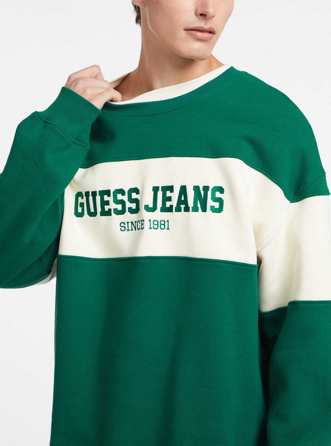 Guess Women's Green Logo Jumper Sweater - Casual Pullover Knit Top for Fall & Winter | Perfect for Office, Date Night and Weekend Outfits