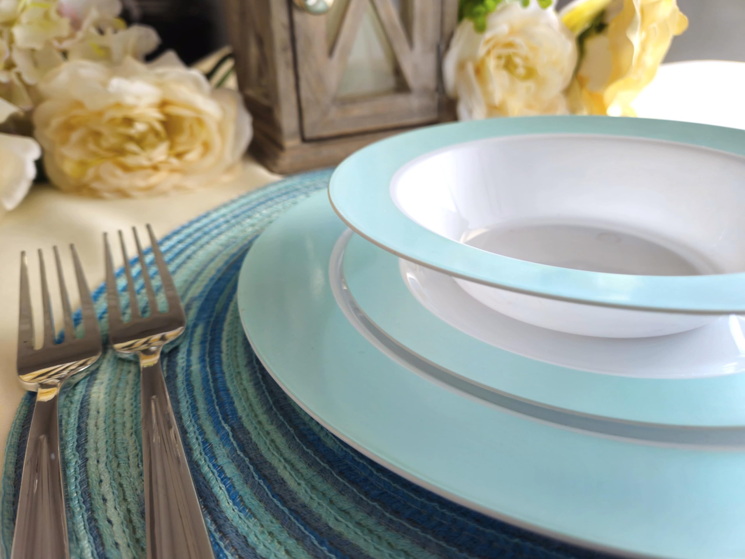 60-Pack Disposable Plastic Plates for Wedding & Party - 7.5