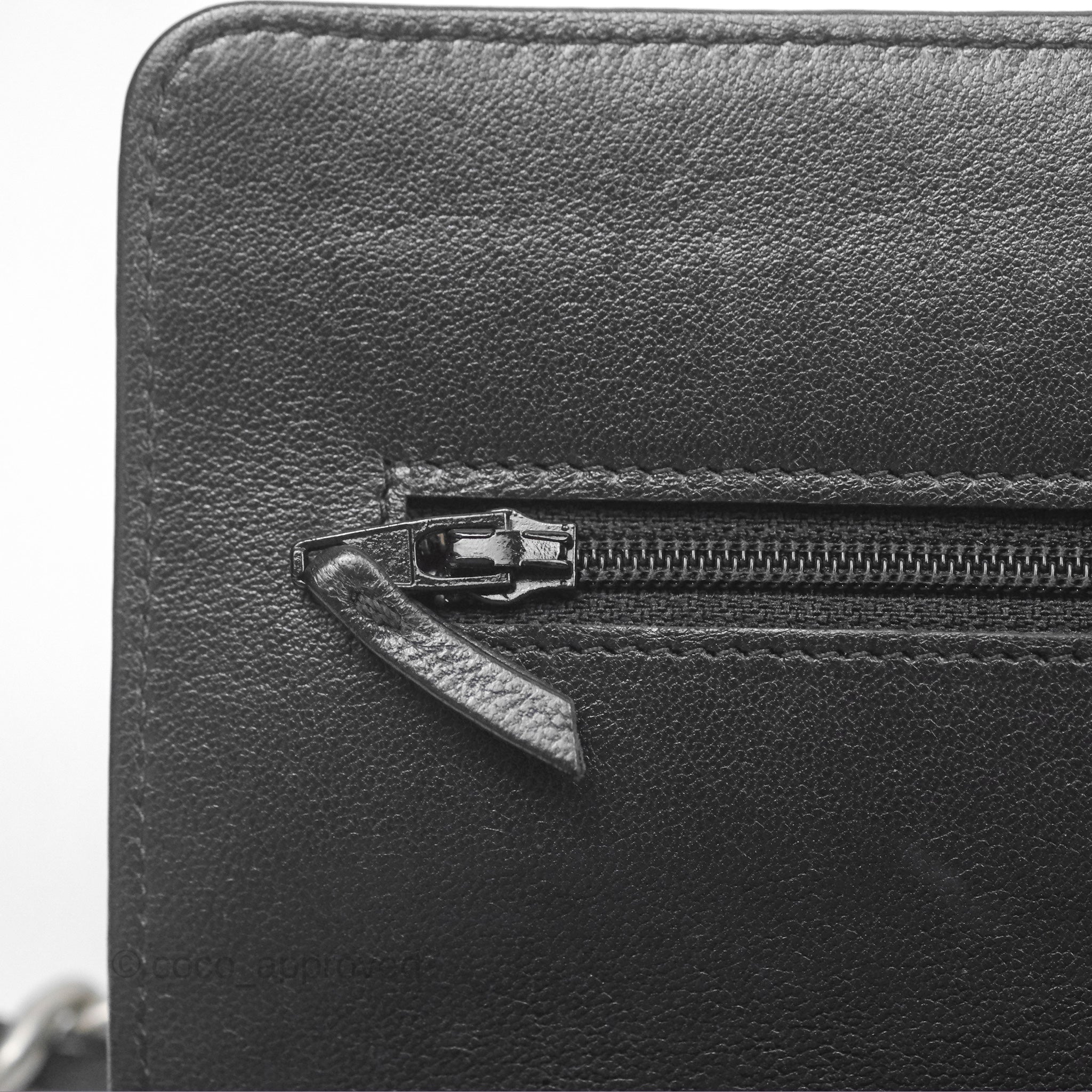 Chanel 19 Wallet on Chain WOC Black Mixed Hardware - Luxury Crossbody Bag for Women, Perfect for Evening Parties & Daily Use