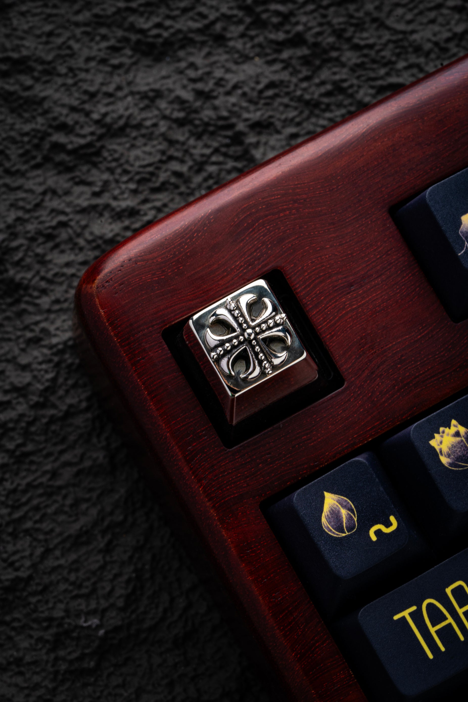 Premium Metal Copper Chrome Hearts Style Keycaps - Custom Mechanical Keyboard Keycaps for Gaming & Typing Enthusiasts | Perfect for PC, Mac, and Laptop Keyboards