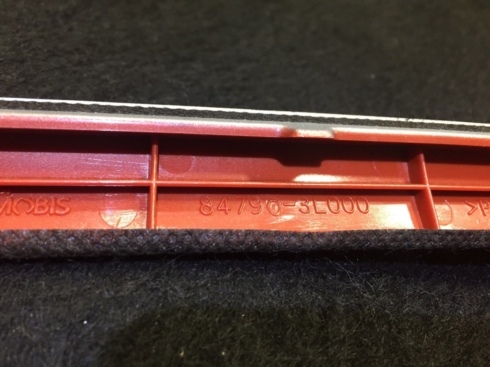 2006-2011 Hyundai Azera Right Side Woodgrain Dashboard Trim OEM D24 - Perfect for Interior Restoration & Customization