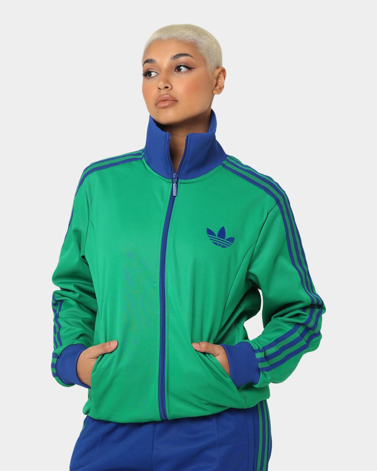 Adidas Adicolor Poly TT Jacket - Green Windbreaker for Men & Women | Lightweight Water-Resistant Outdoor Jacket for Running, Hiking & Casual Wear